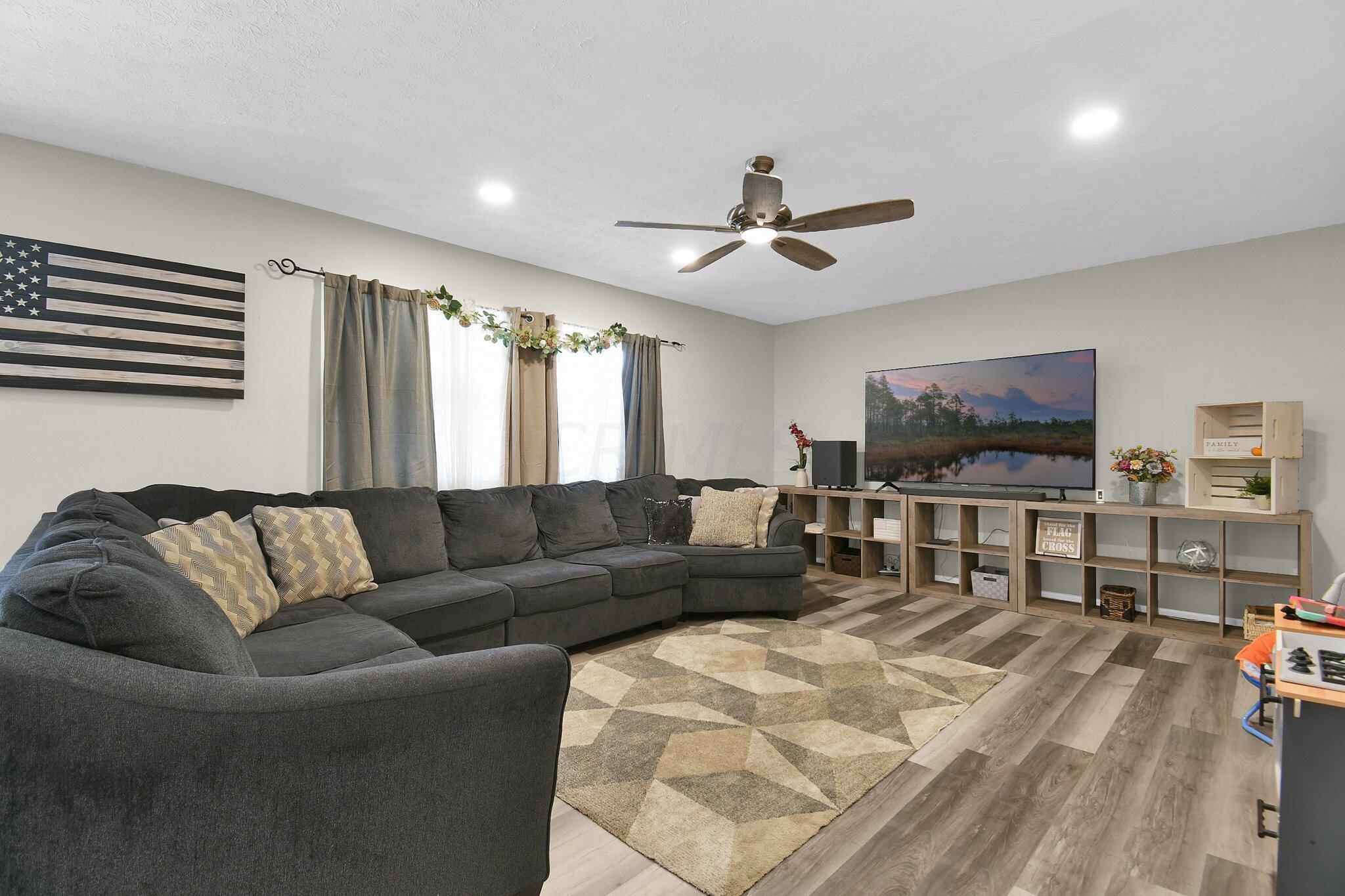 3163 Windsor Place