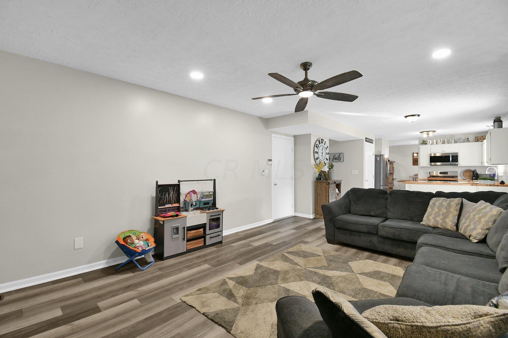 3163 Windsor Place