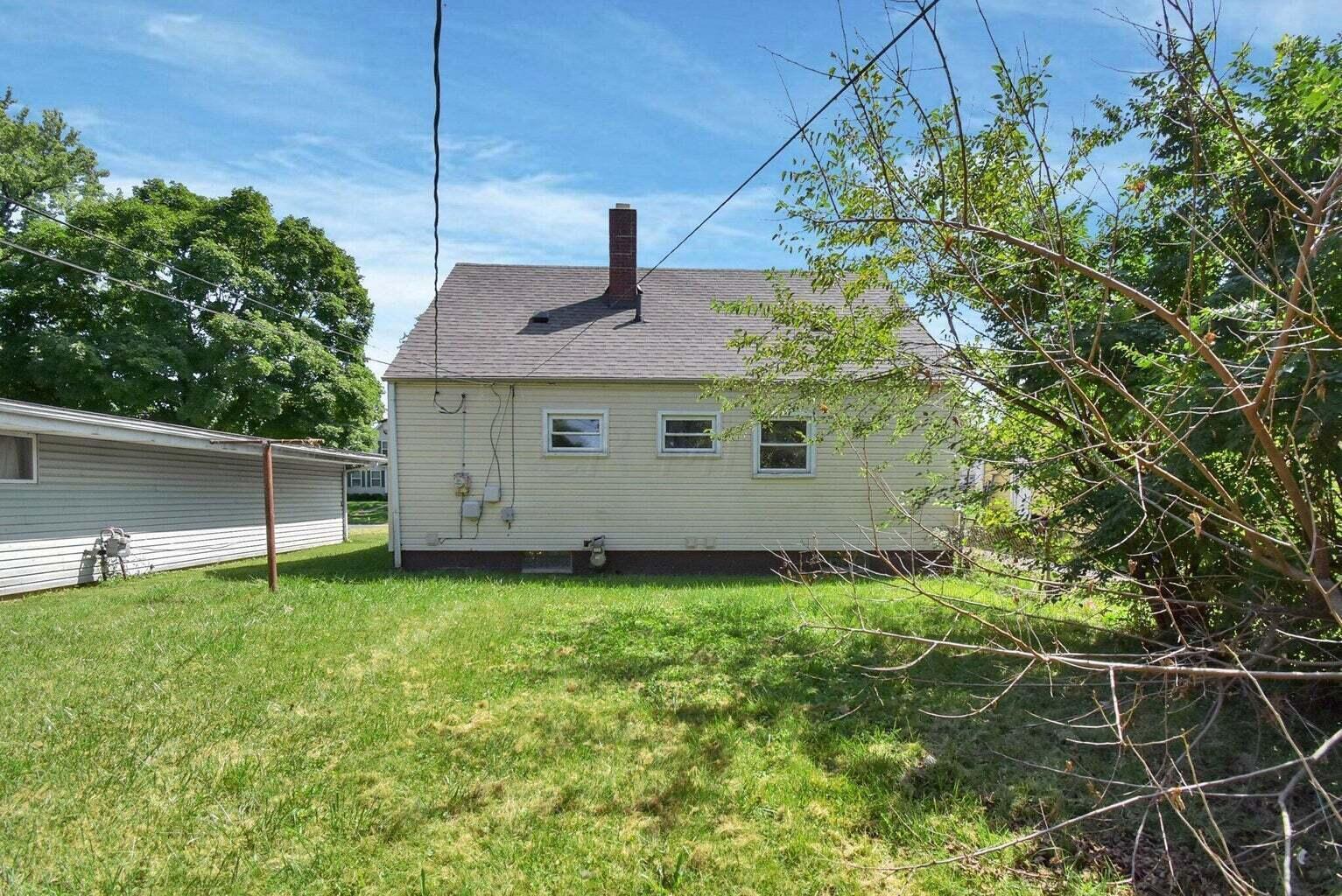 2289 Hiawatha Park Drive