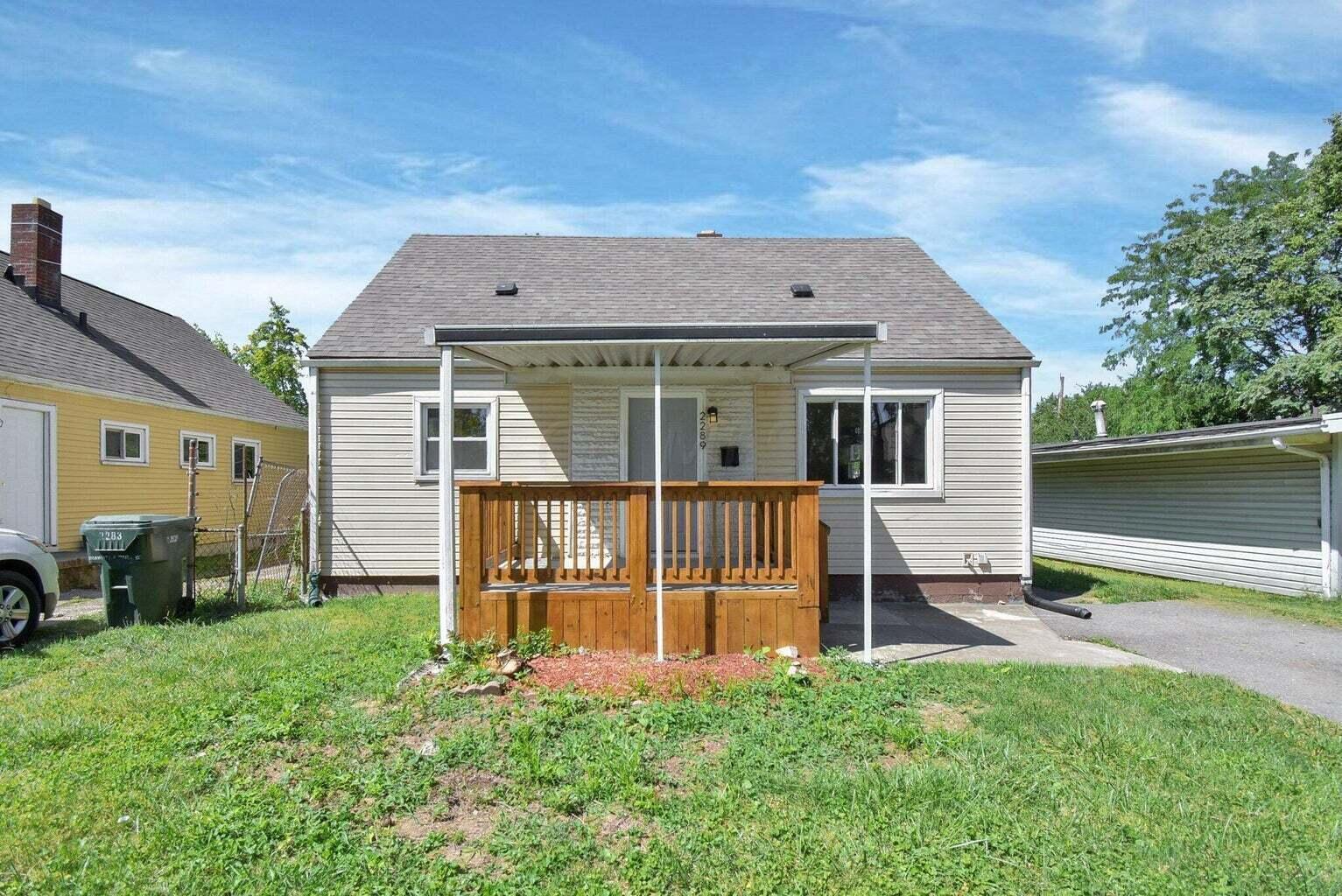 2289 Hiawatha Park Drive