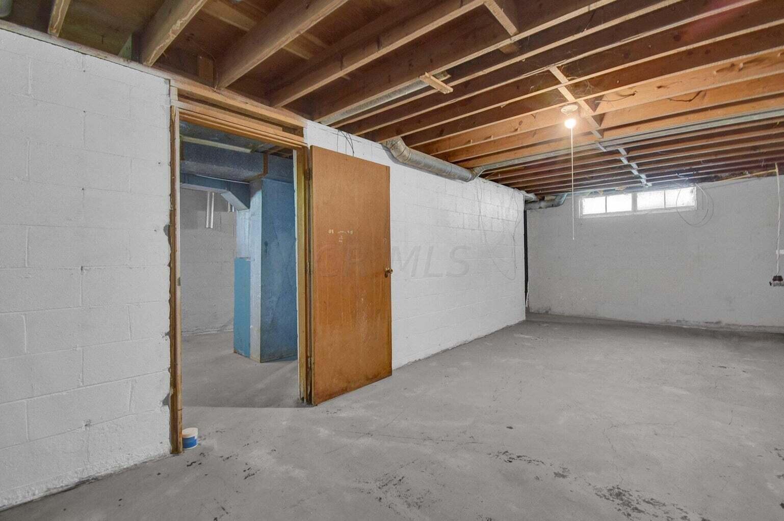 2289 Hiawatha Park Drive