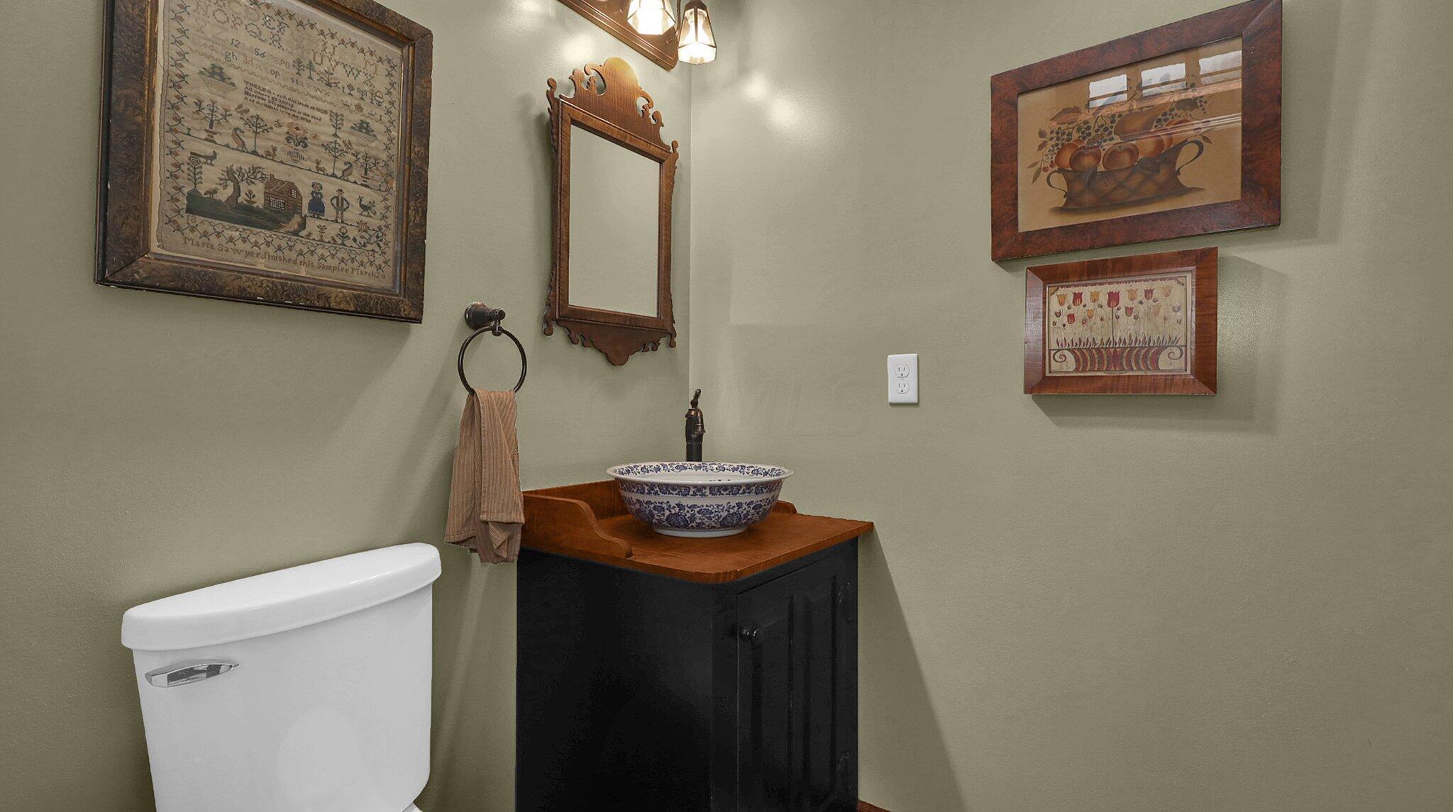 4762 E US Highway 36