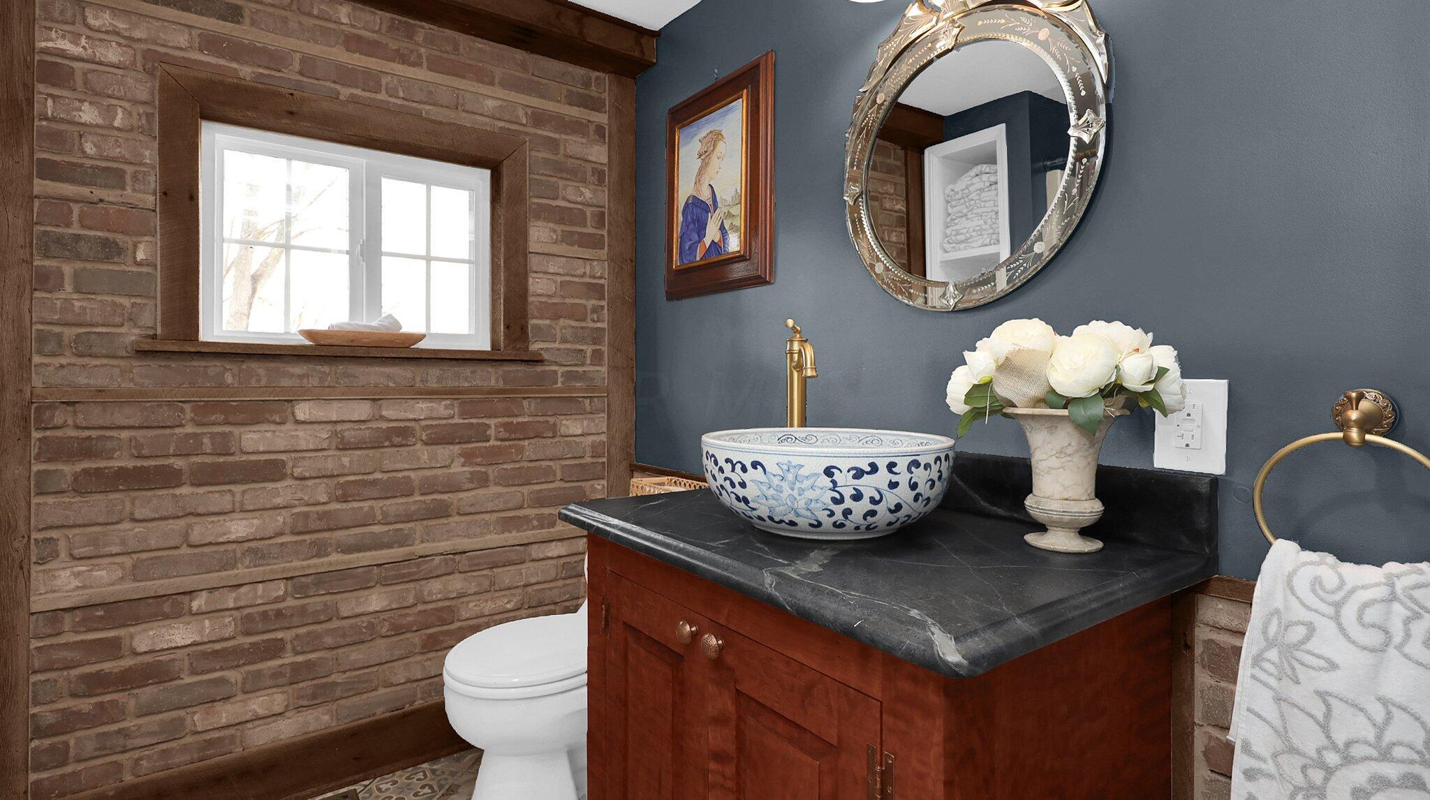 4762 E US Highway 36