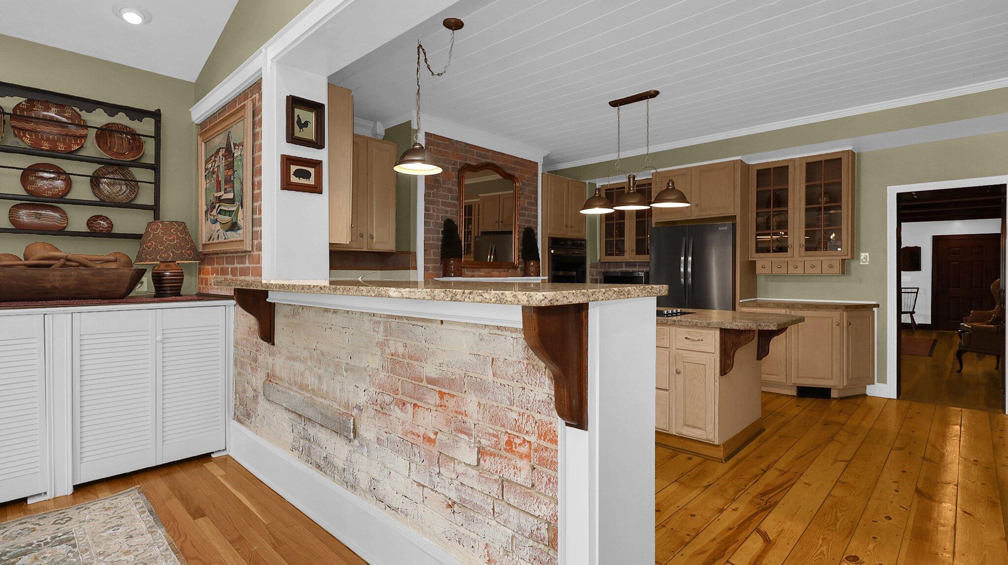 4762 E US Highway 36