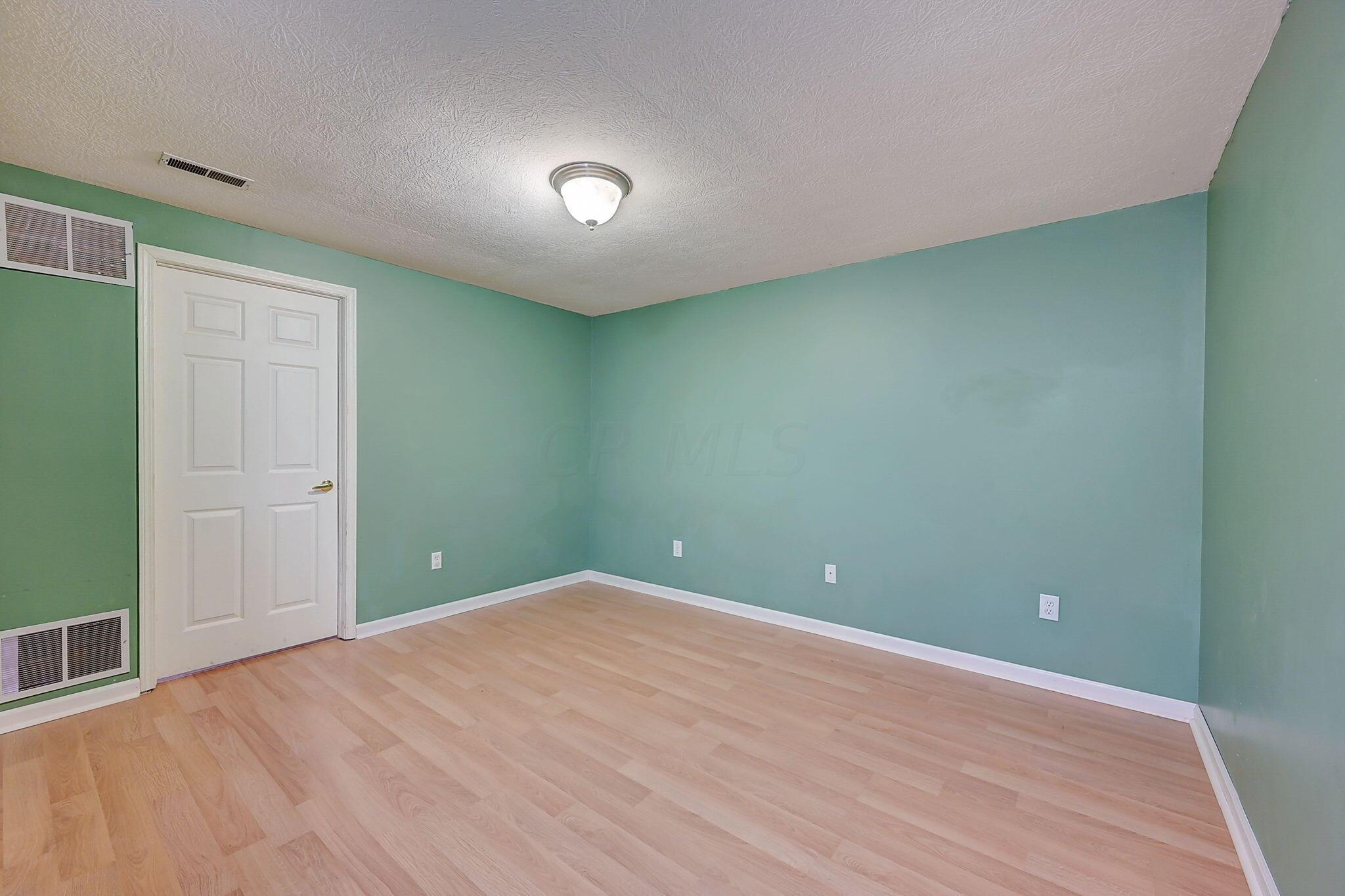 1077 Watkins Glen Court, 1077