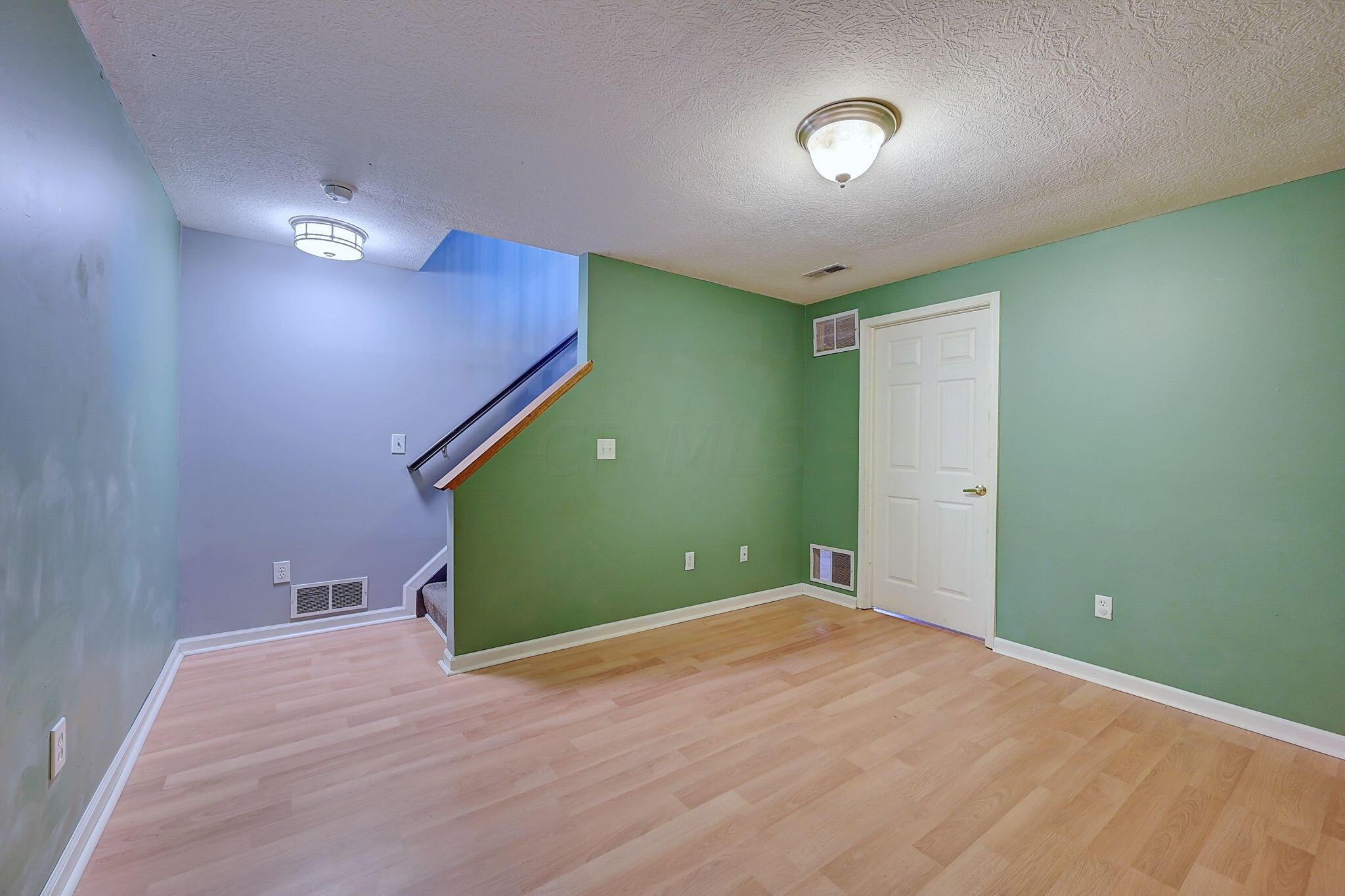 1077 Watkins Glen Court, 1077
