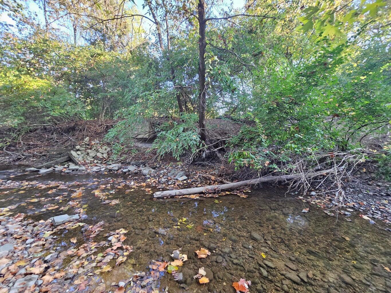 2215 Big Run Road E