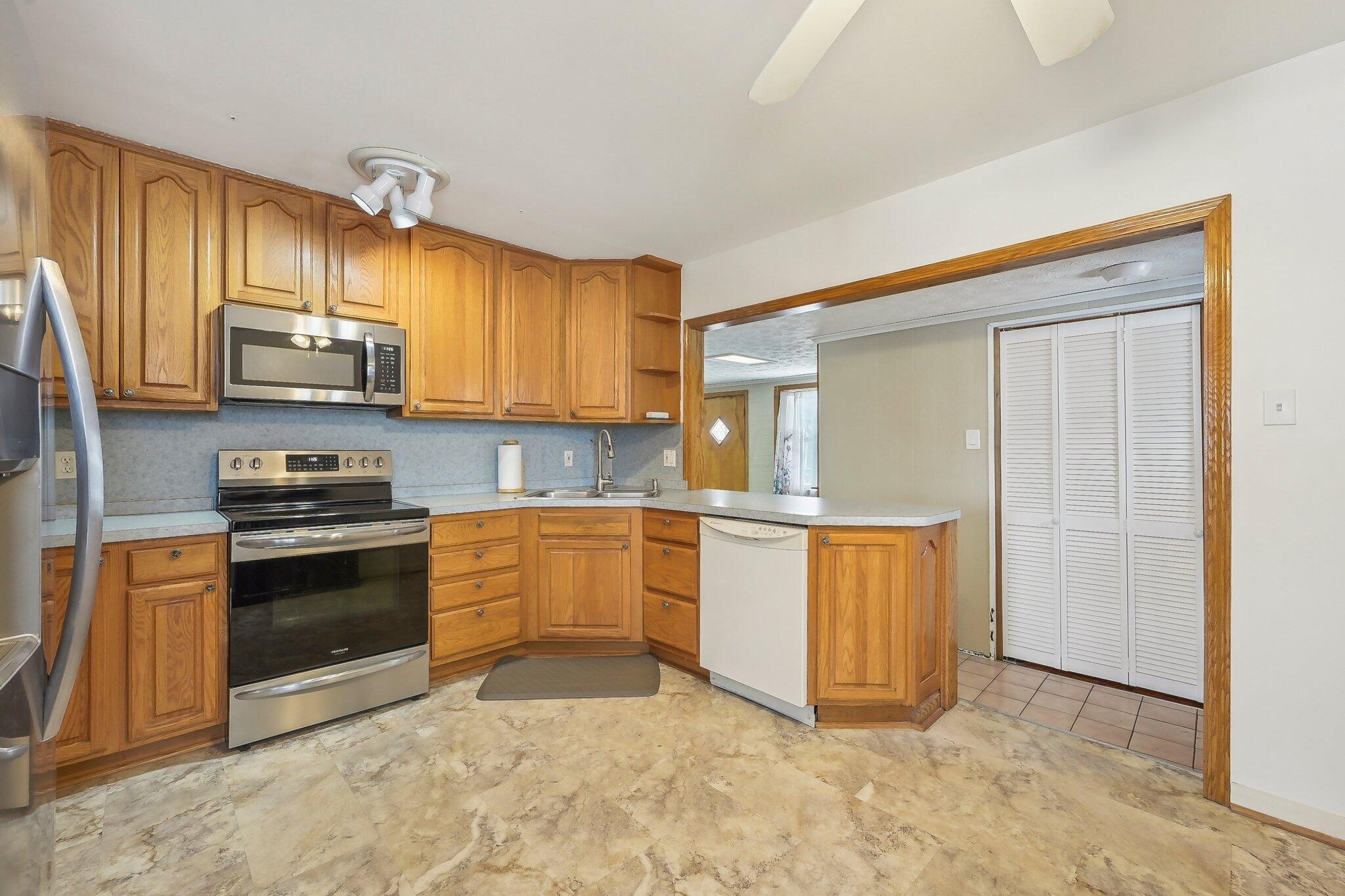 3786 Sheldon Place