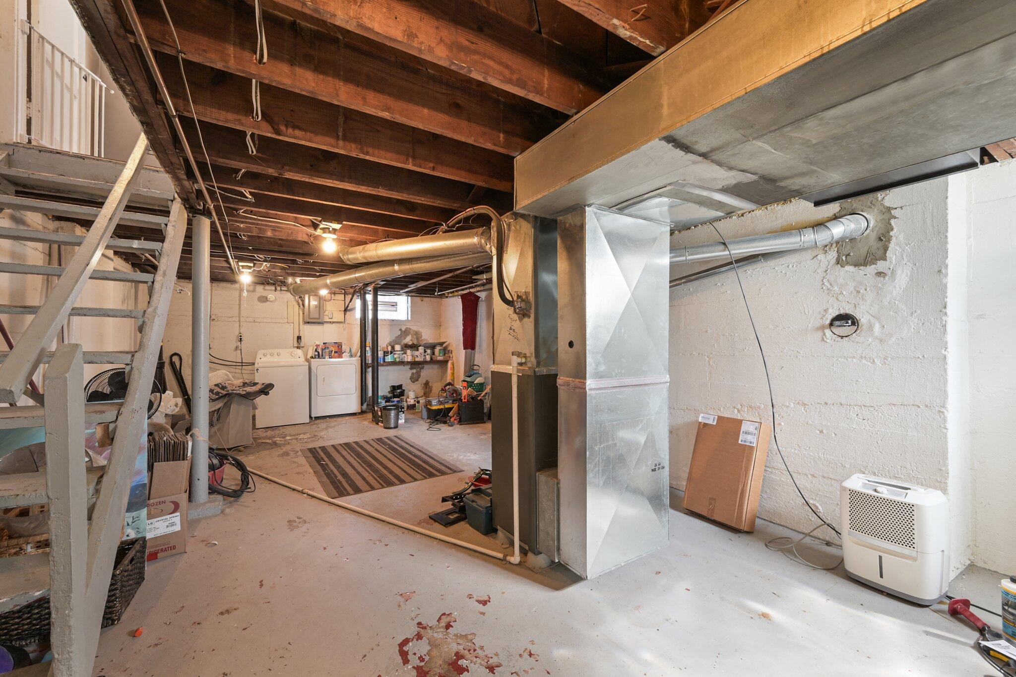 1156 Northwest Boulevard, 1156