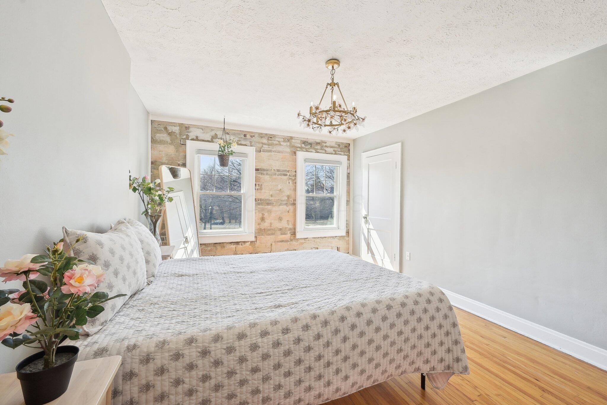 1156 Northwest Boulevard, 1156