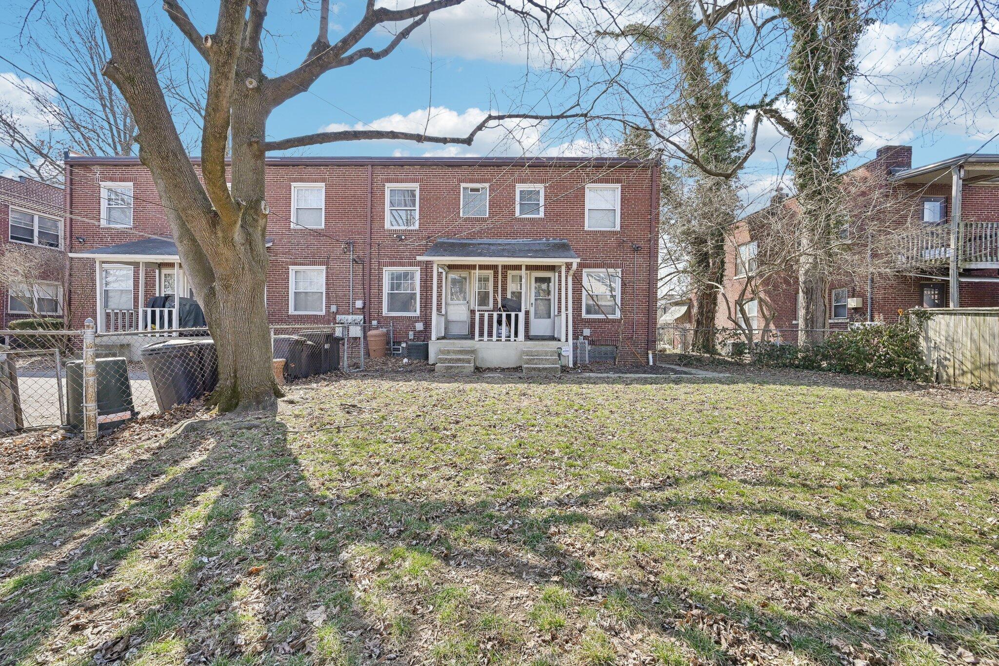 1156 Northwest Boulevard, 1156
