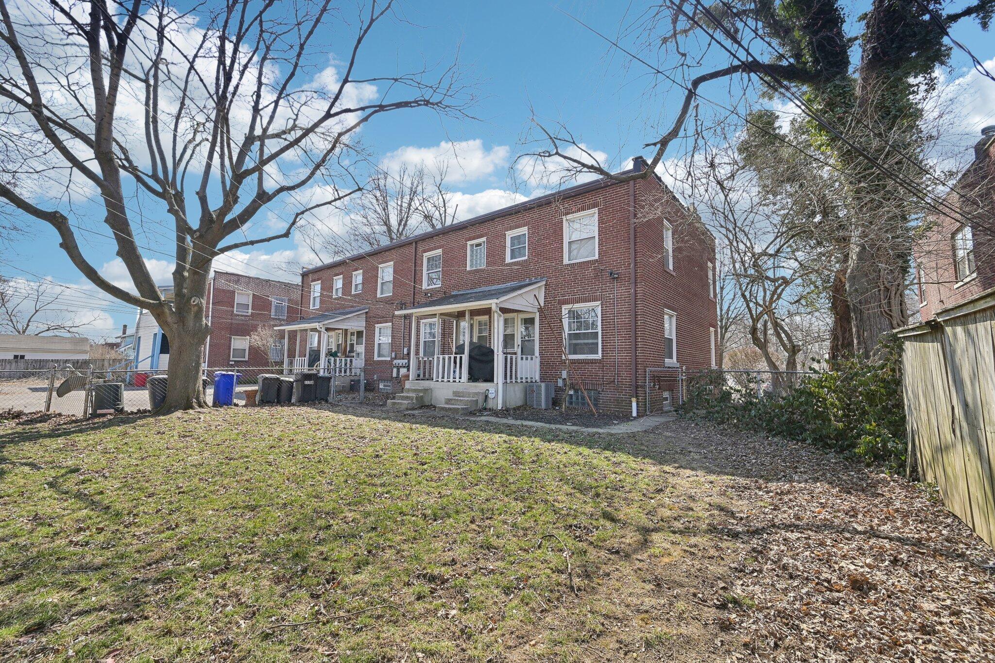 1156 Northwest Boulevard, 1156