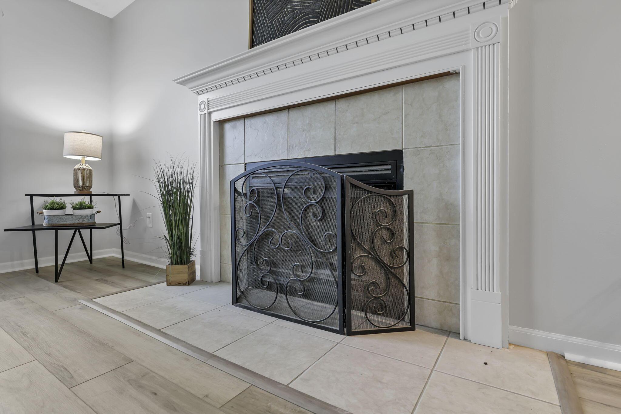 1528 Mckinney Lane