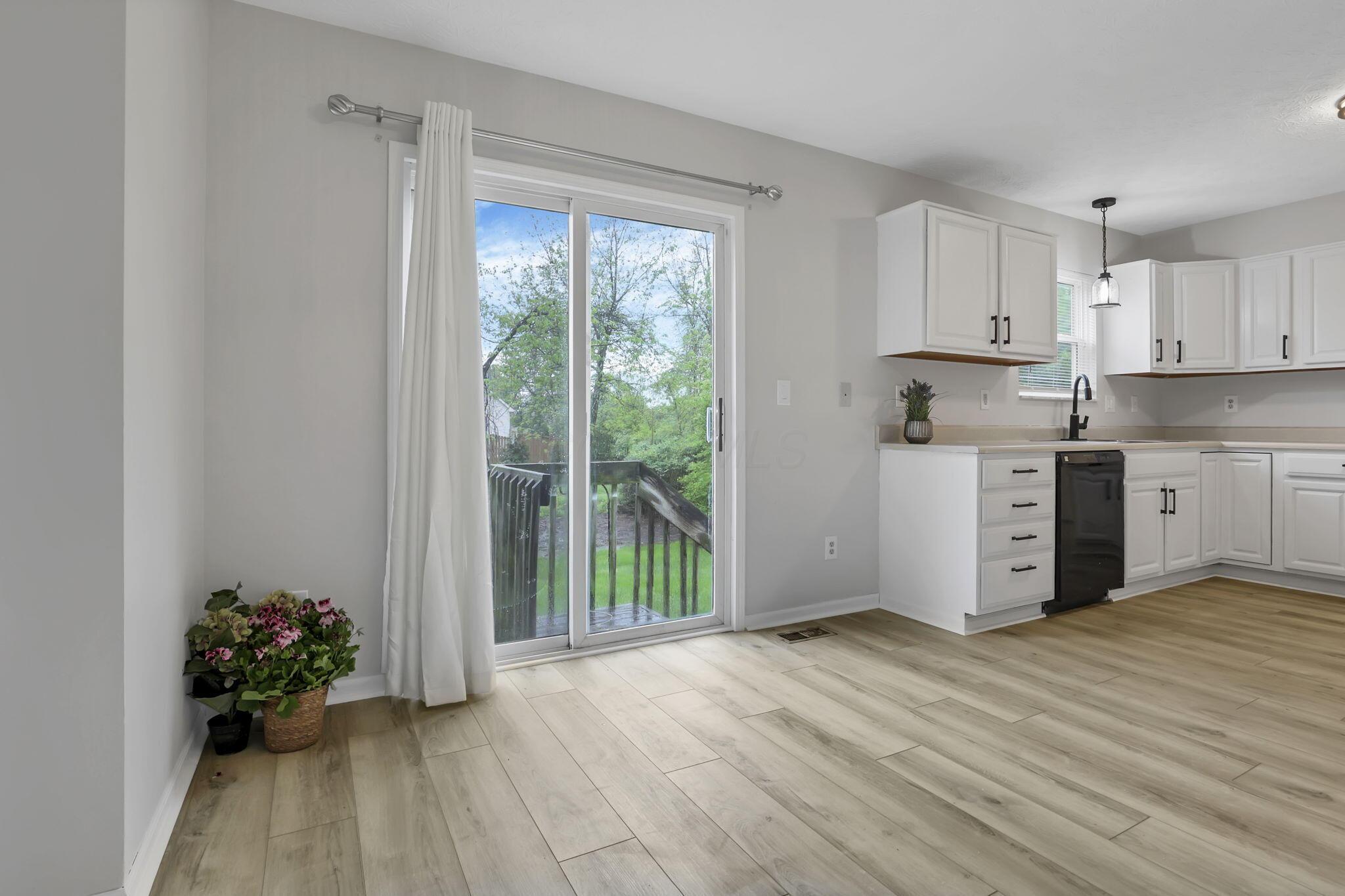 1528 Mckinney Lane