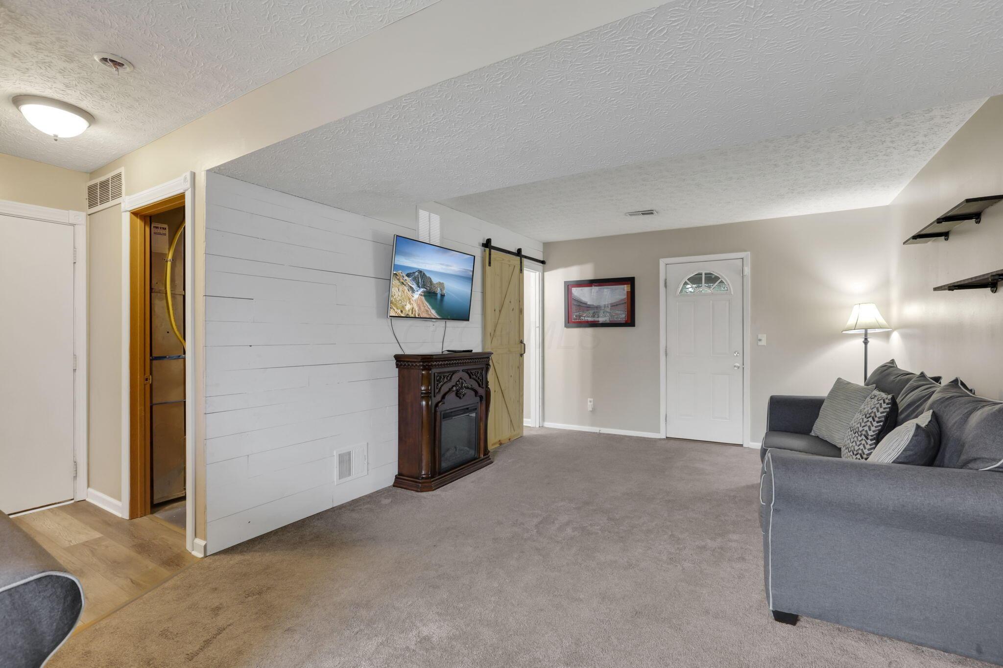 4292 Nipigon Drive