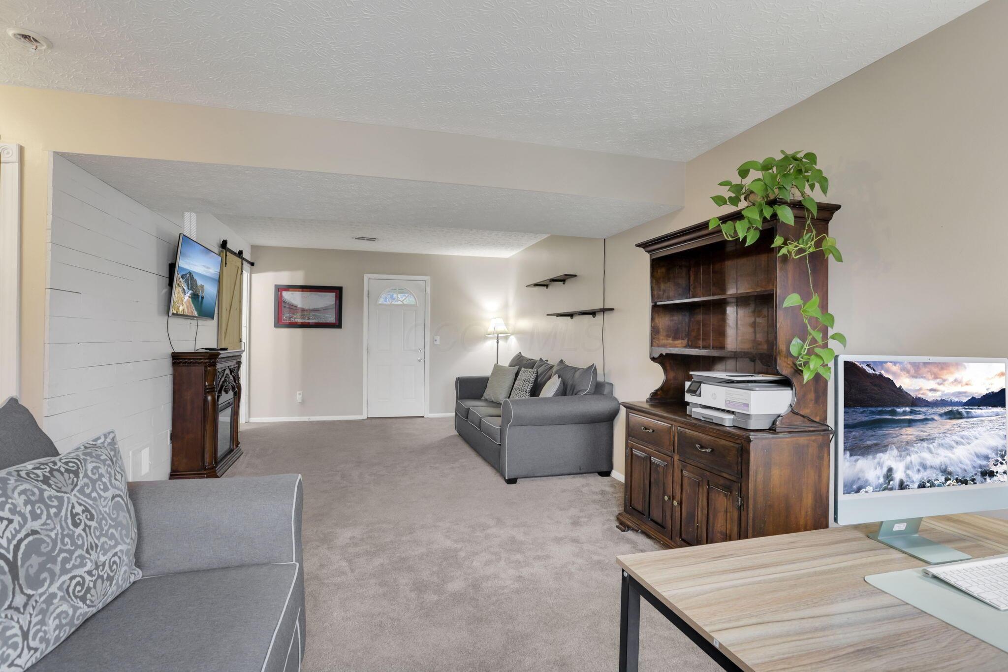 4292 Nipigon Drive