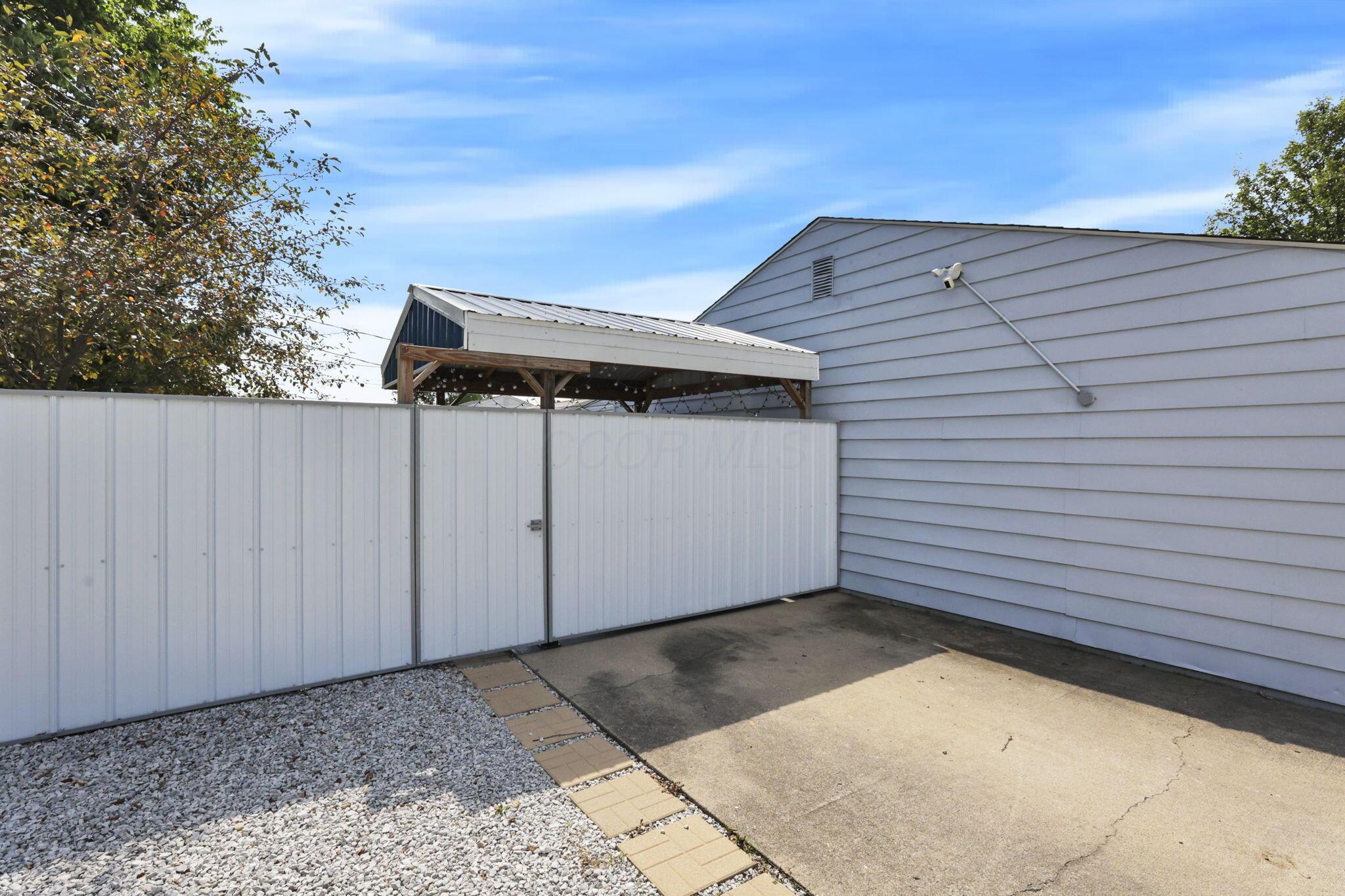 4022 Clabber Road