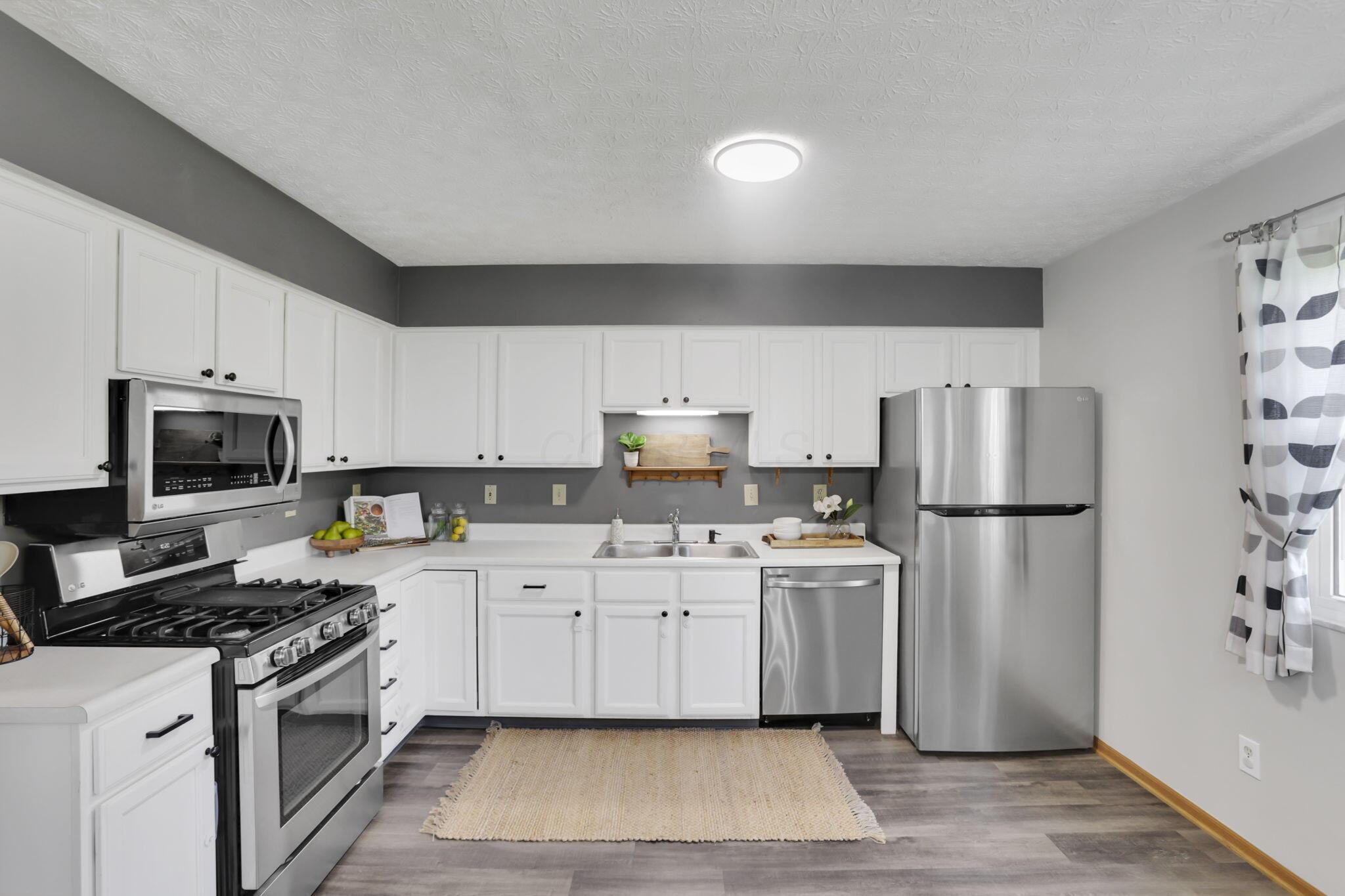 1076 Rendezvous Lane