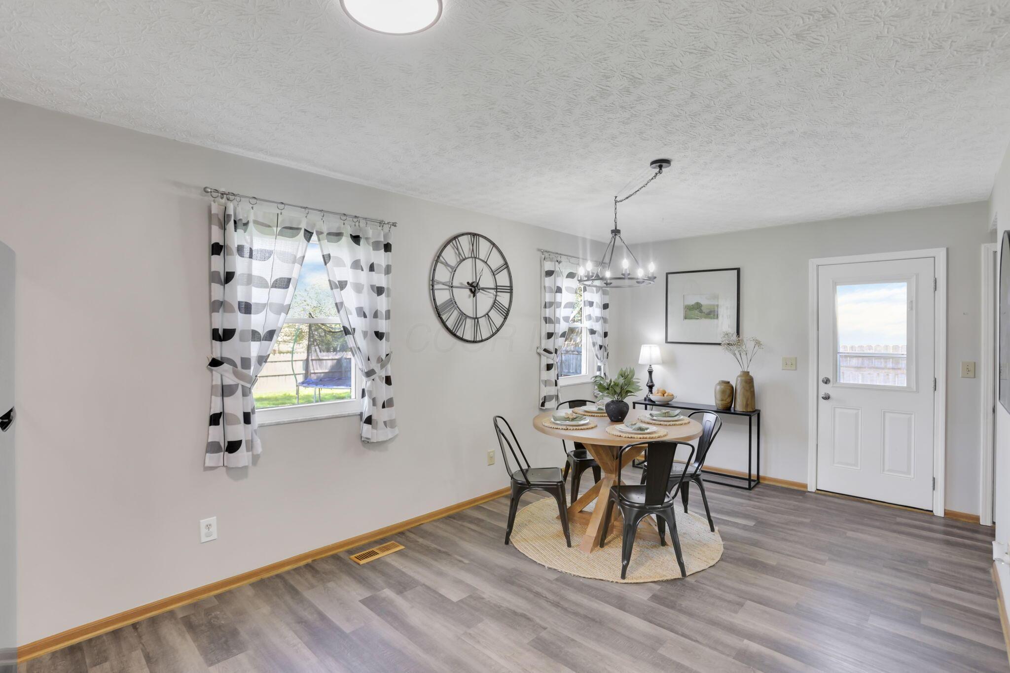 1076 Rendezvous Lane