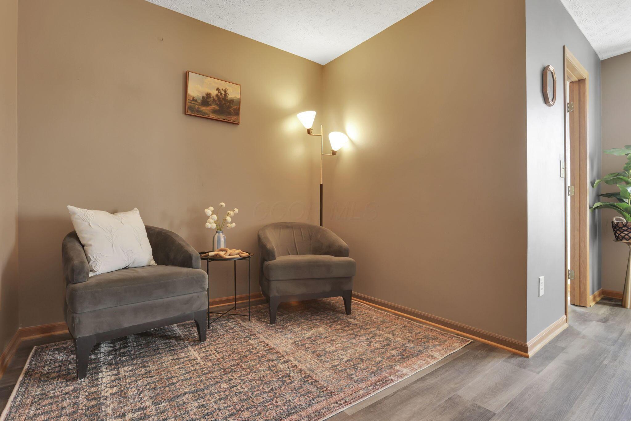 1076 Rendezvous Lane