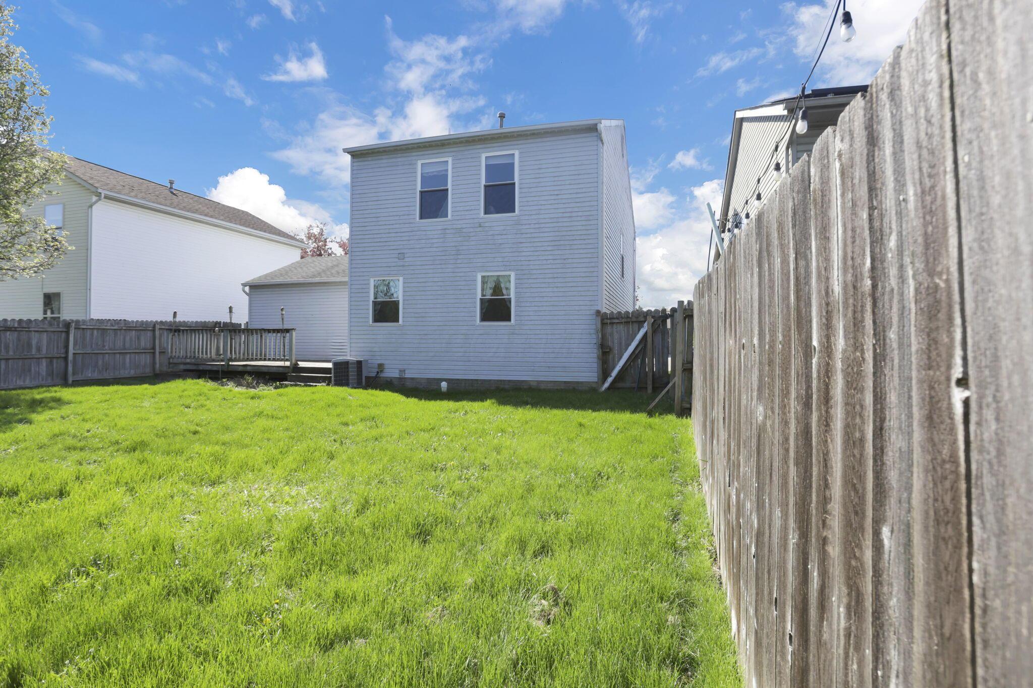 1076 Rendezvous Lane