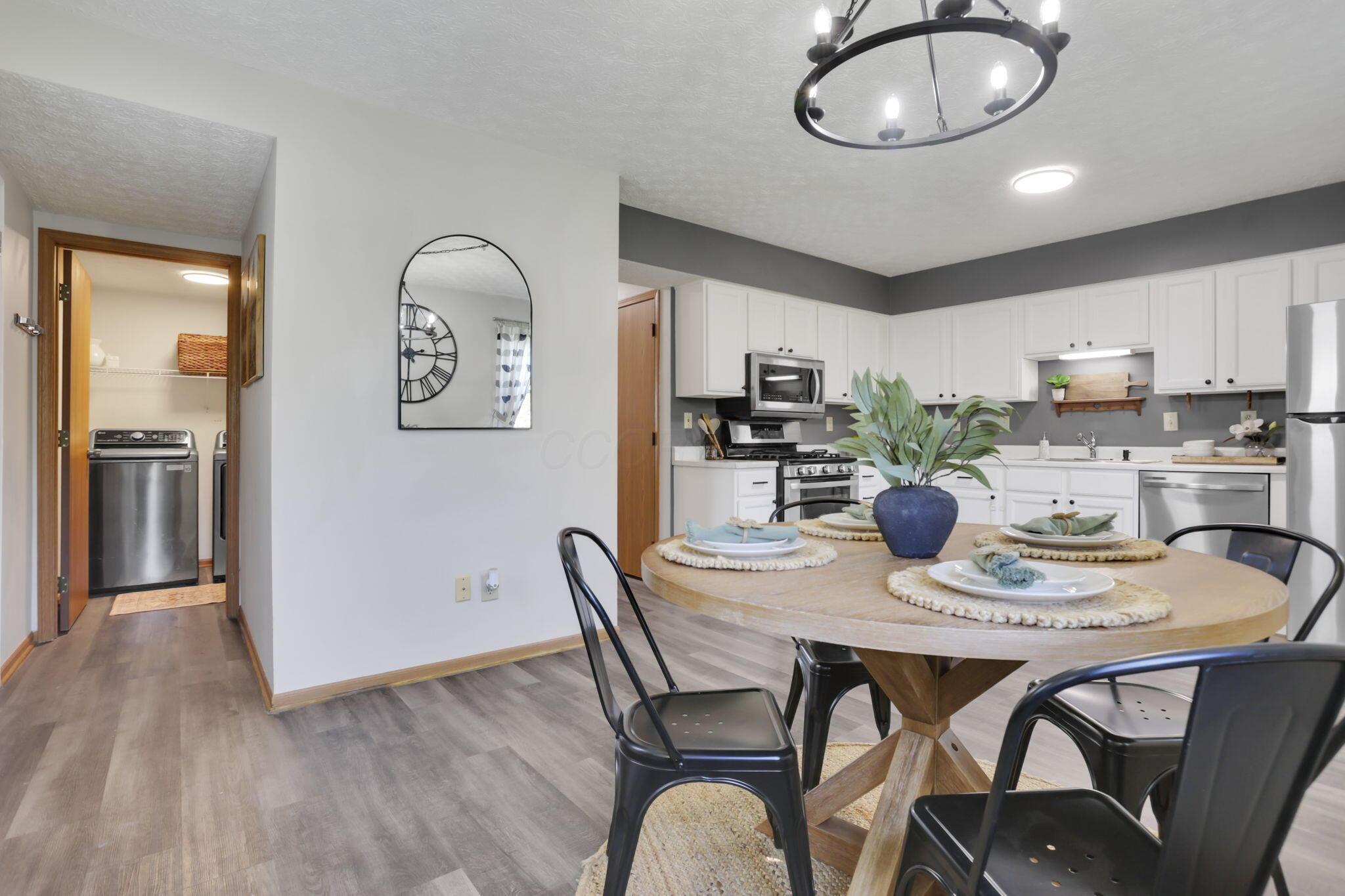 1076 Rendezvous Lane