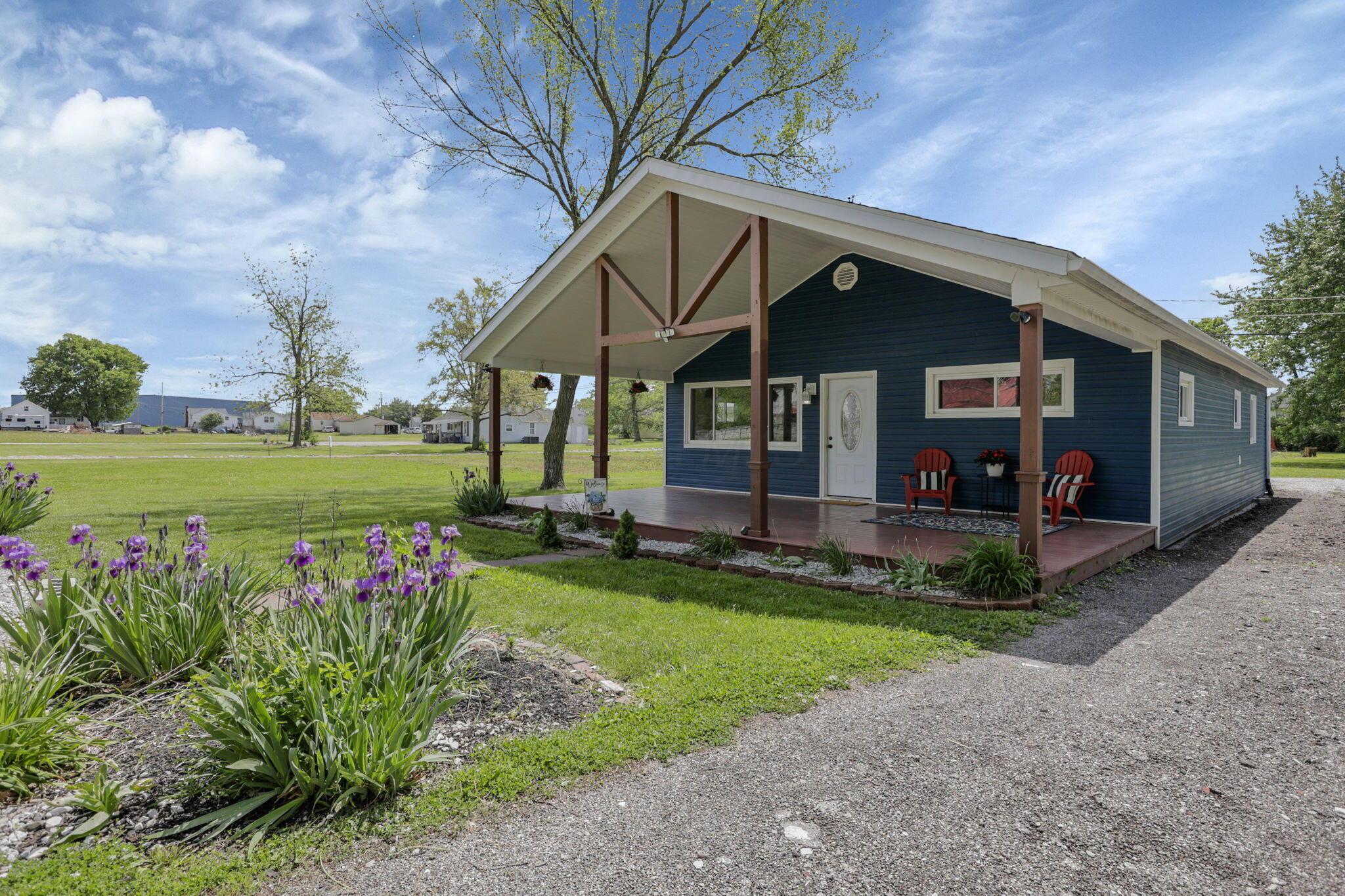 1101 Meadow Lane
