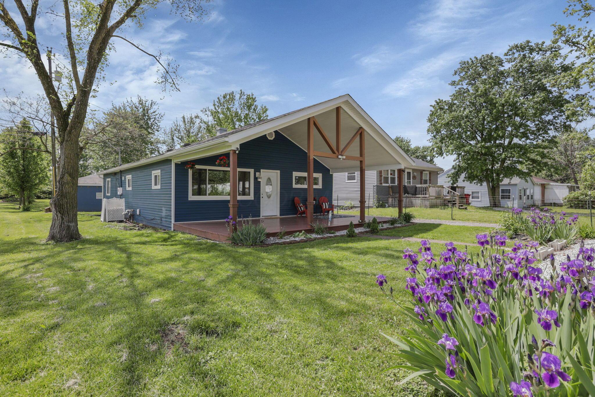1101 Meadow Lane