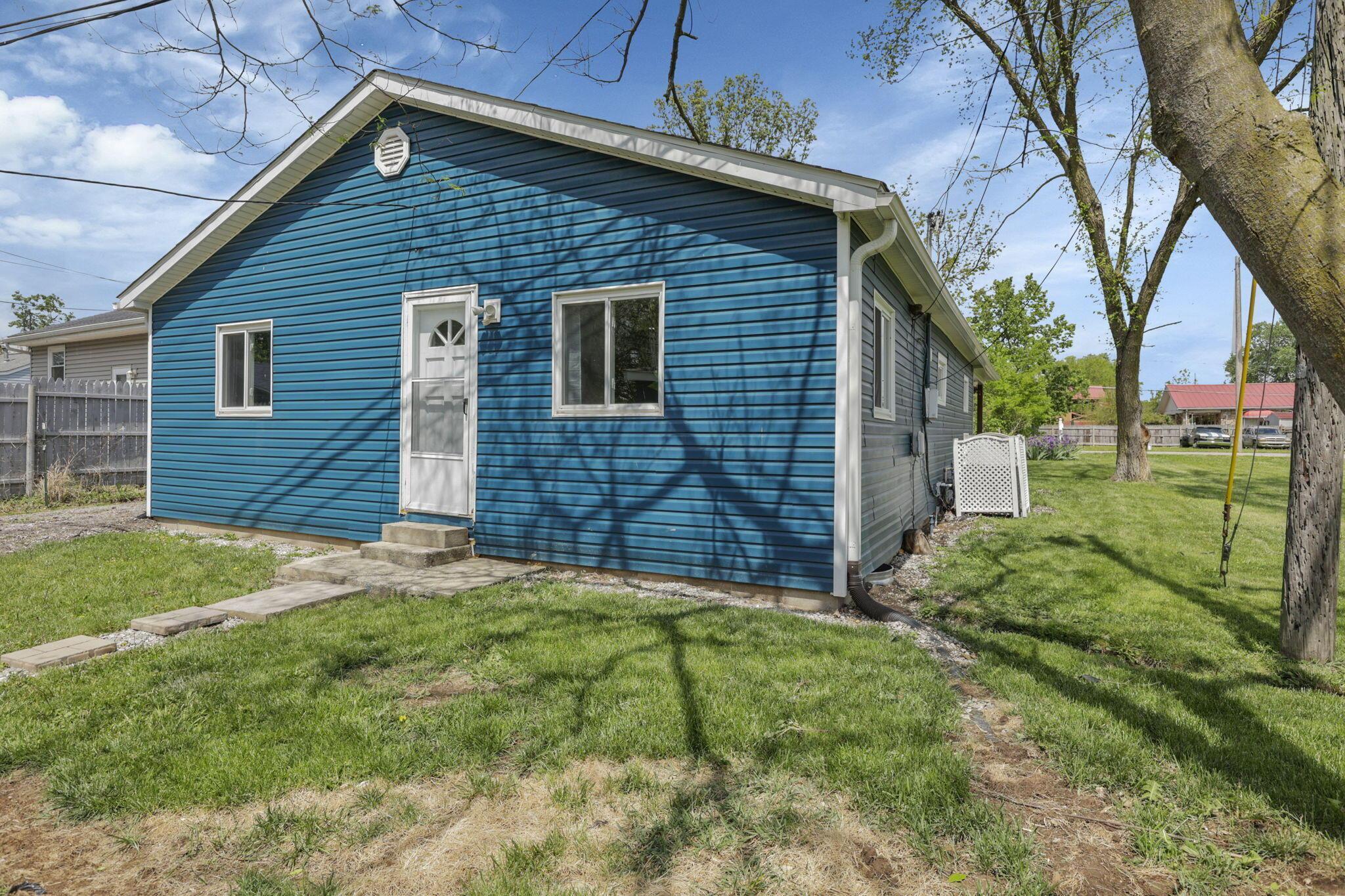 1101 Meadow Lane