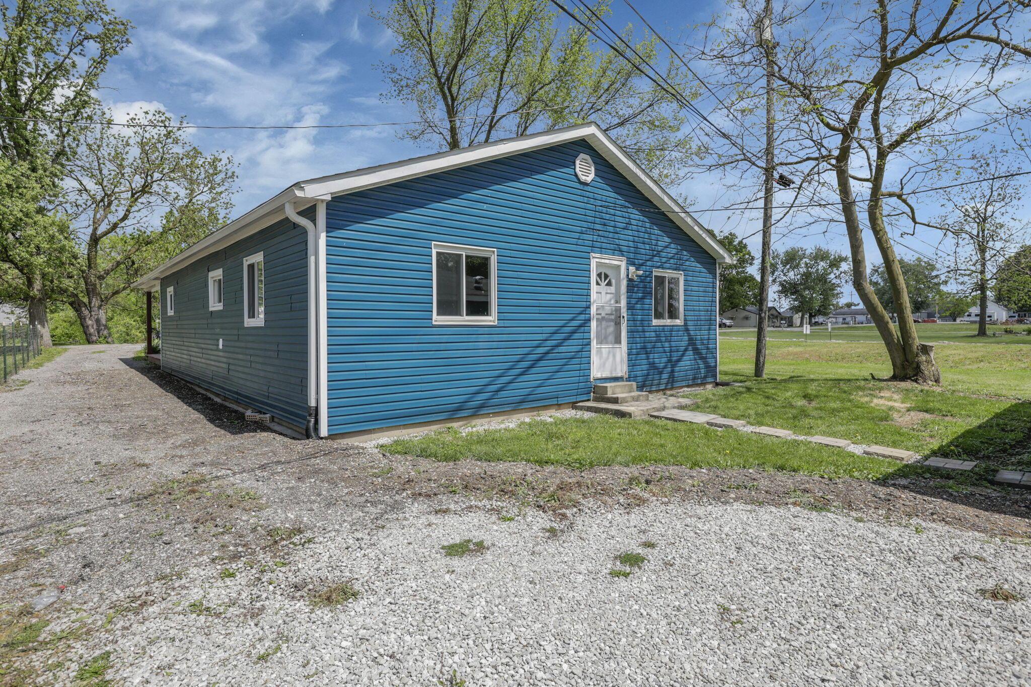 1101 Meadow Lane