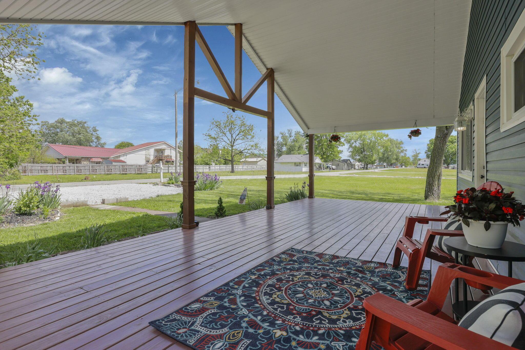1101 Meadow Lane