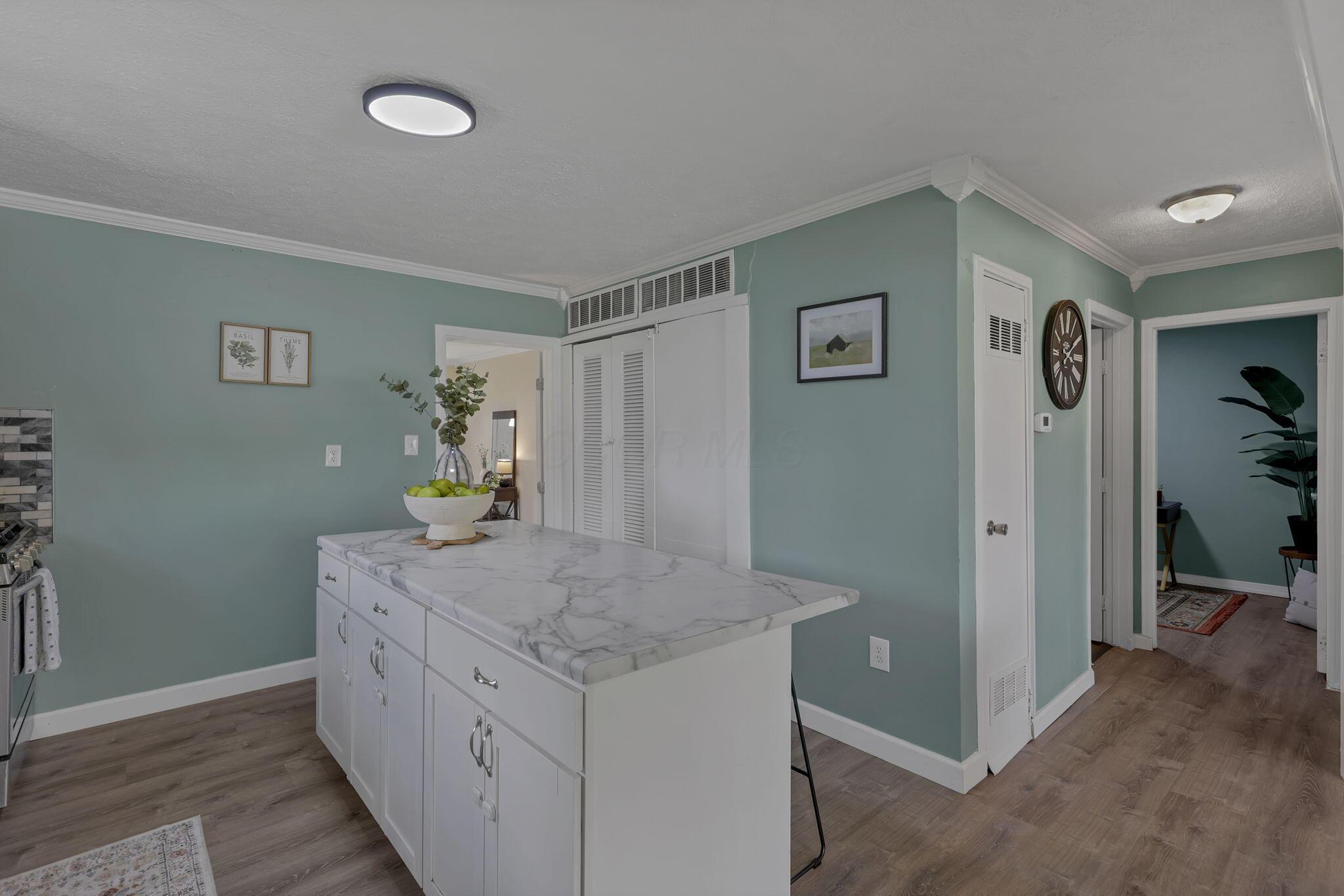 1101 Meadow Lane