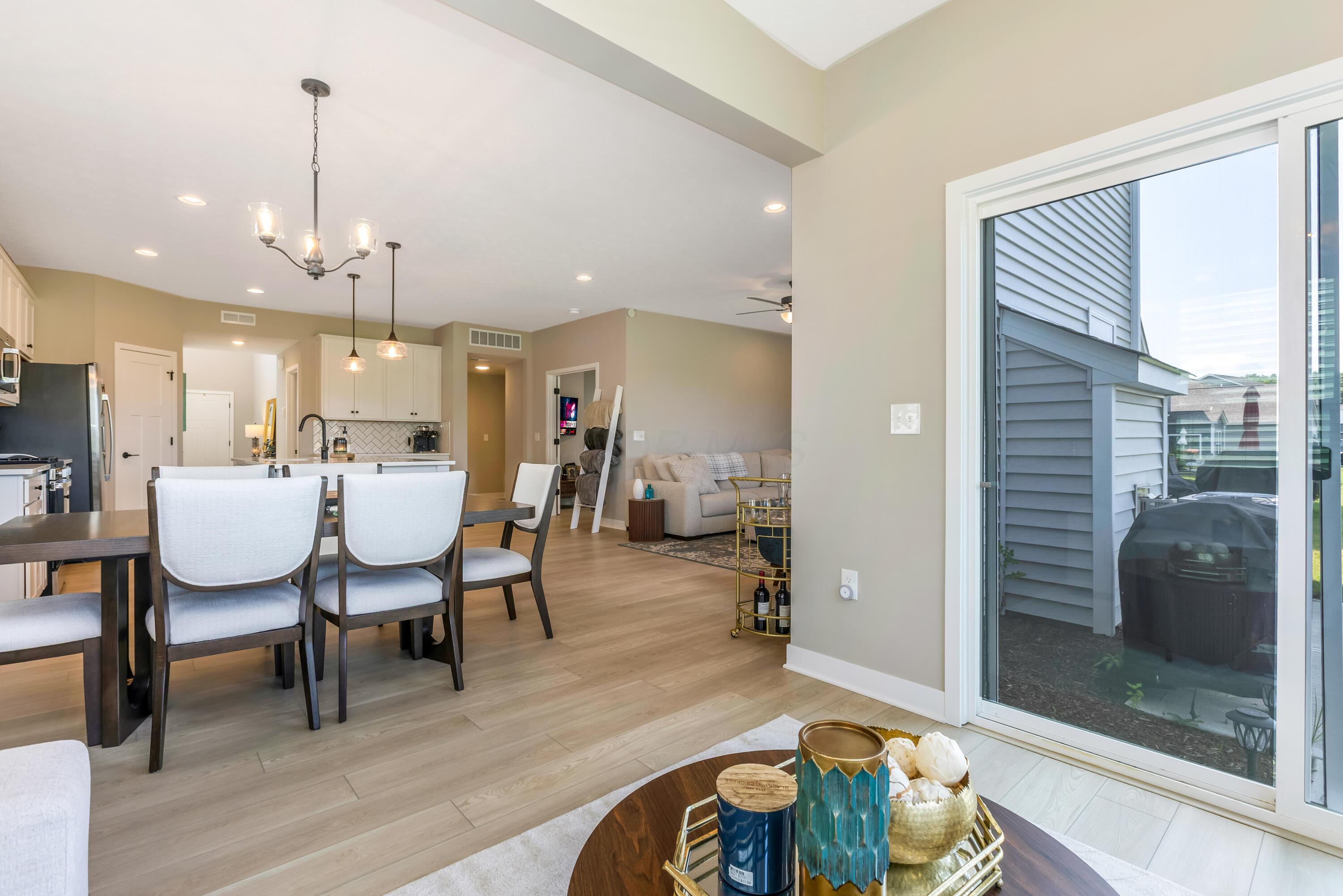 2125 Aerotrain Court N, 1074