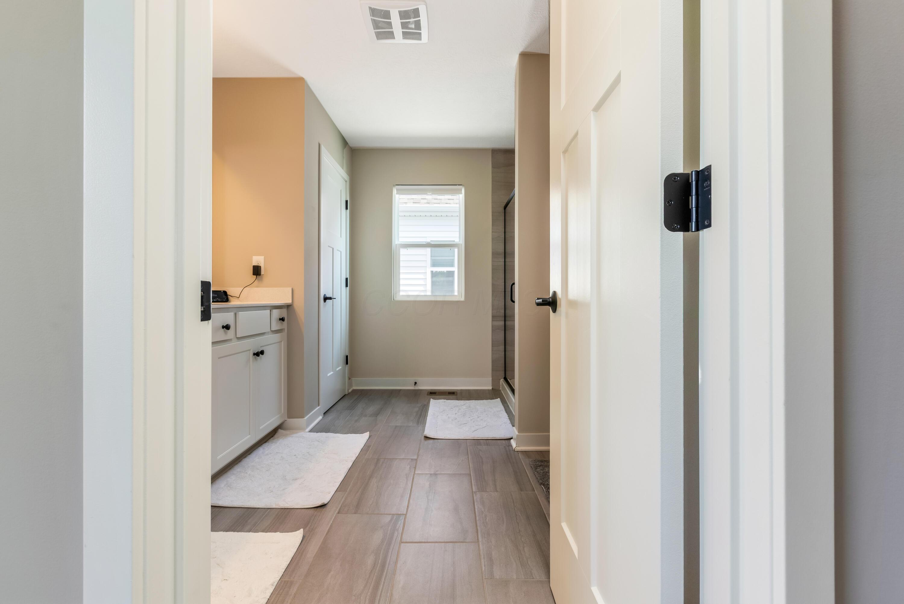 2125 Aerotrain Court N, 1074