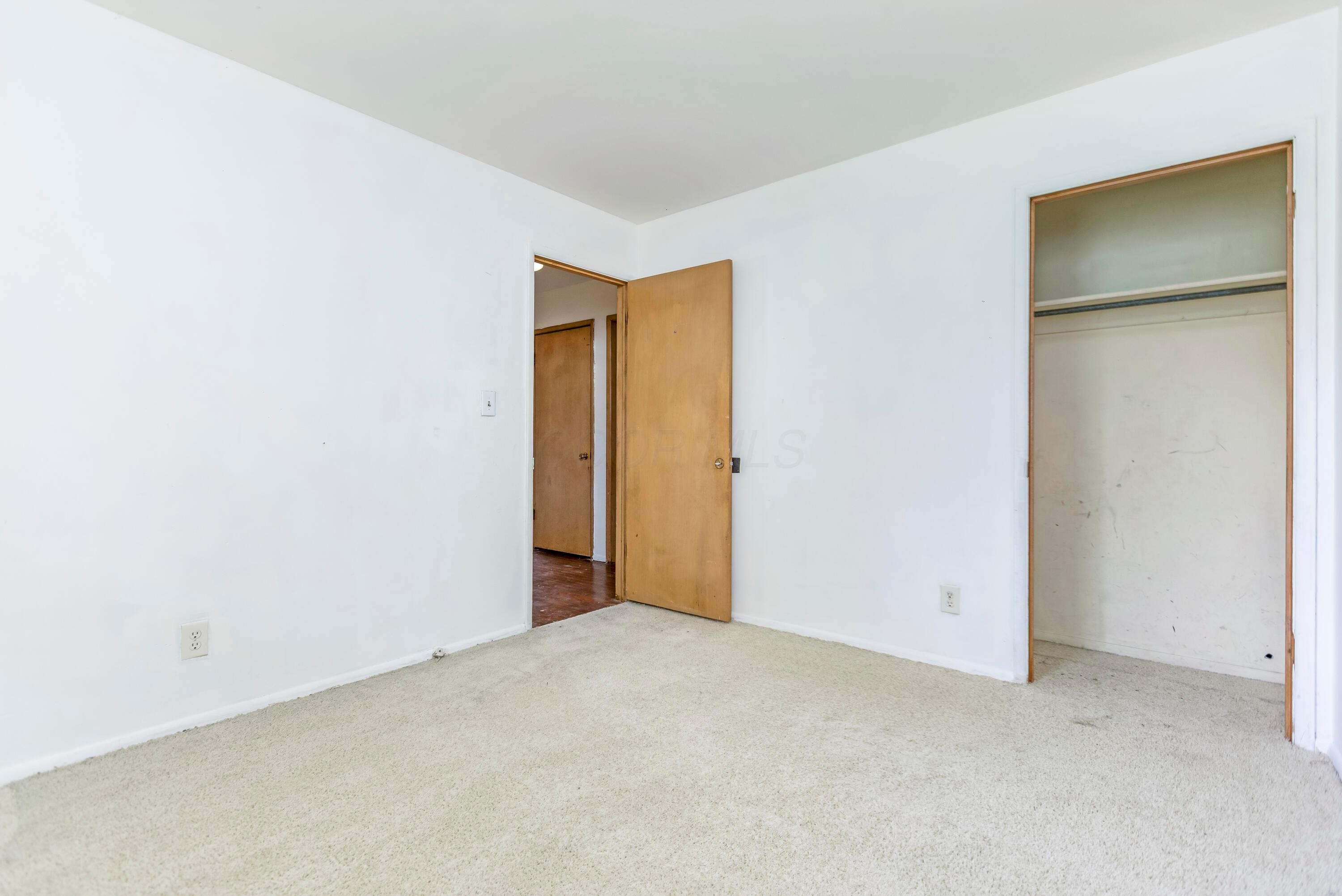 1694 Huy Road