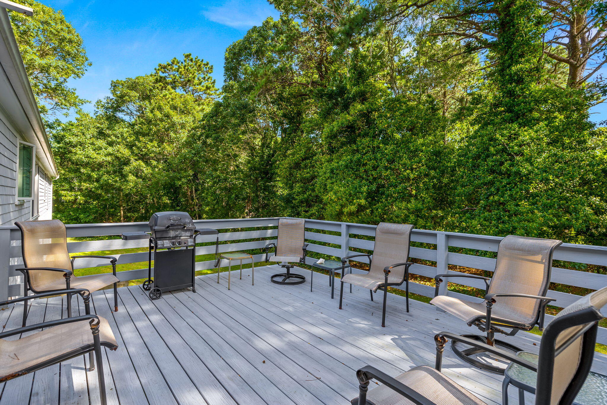 17 WOODCREST Lane