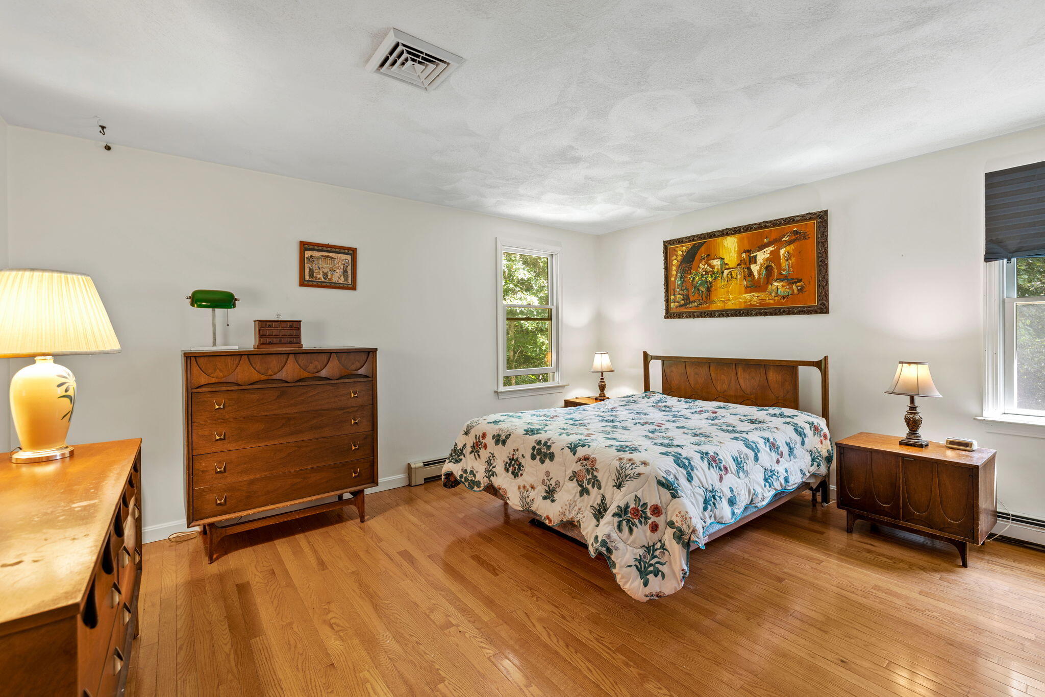 17 WOODCREST Lane