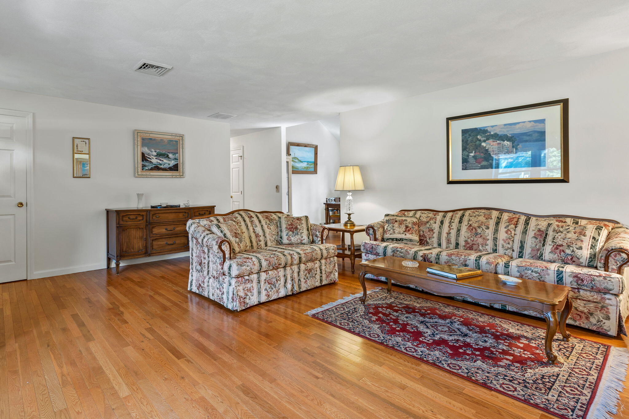 17 WOODCREST Lane