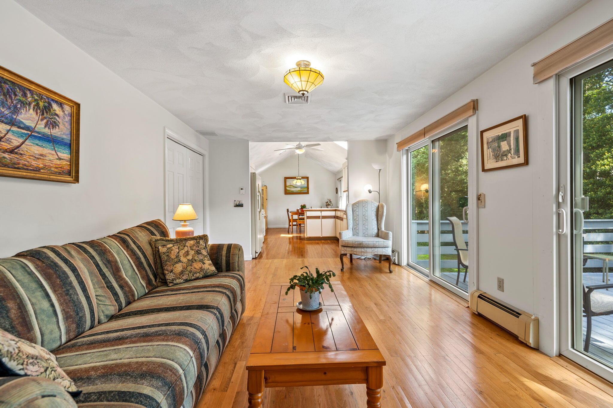 17 WOODCREST Lane
