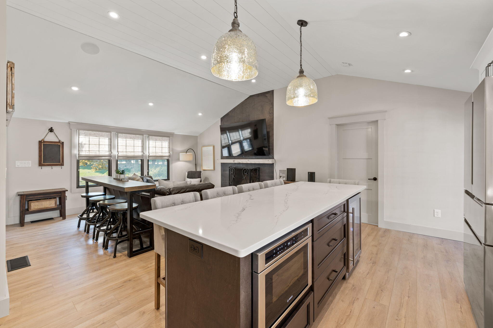 9 Locust Avenue