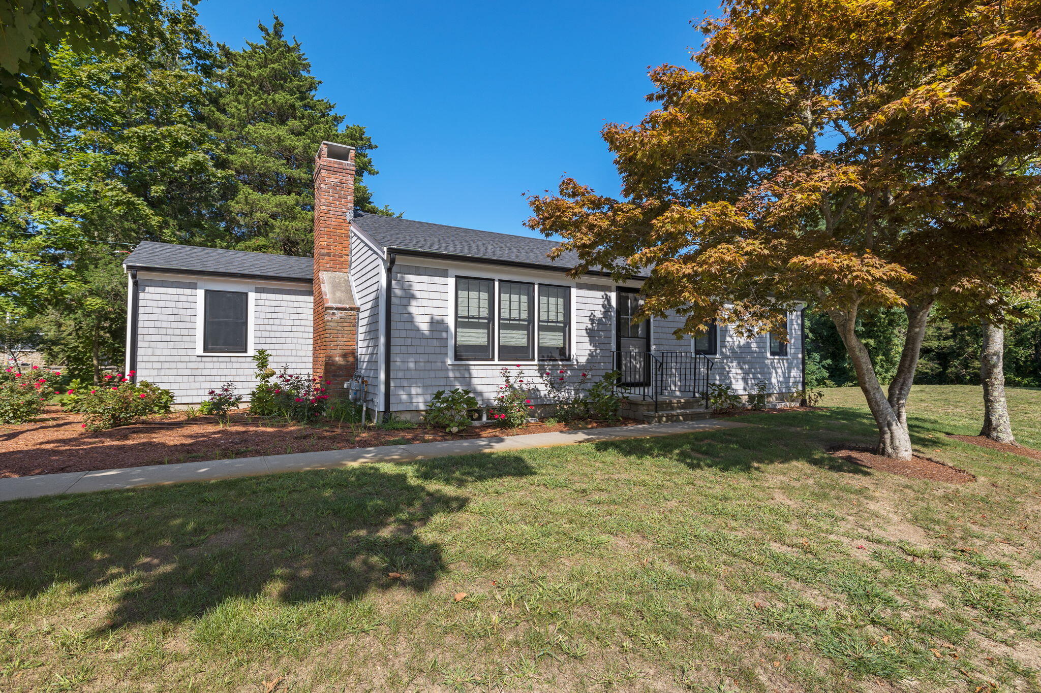 9 Locust Avenue