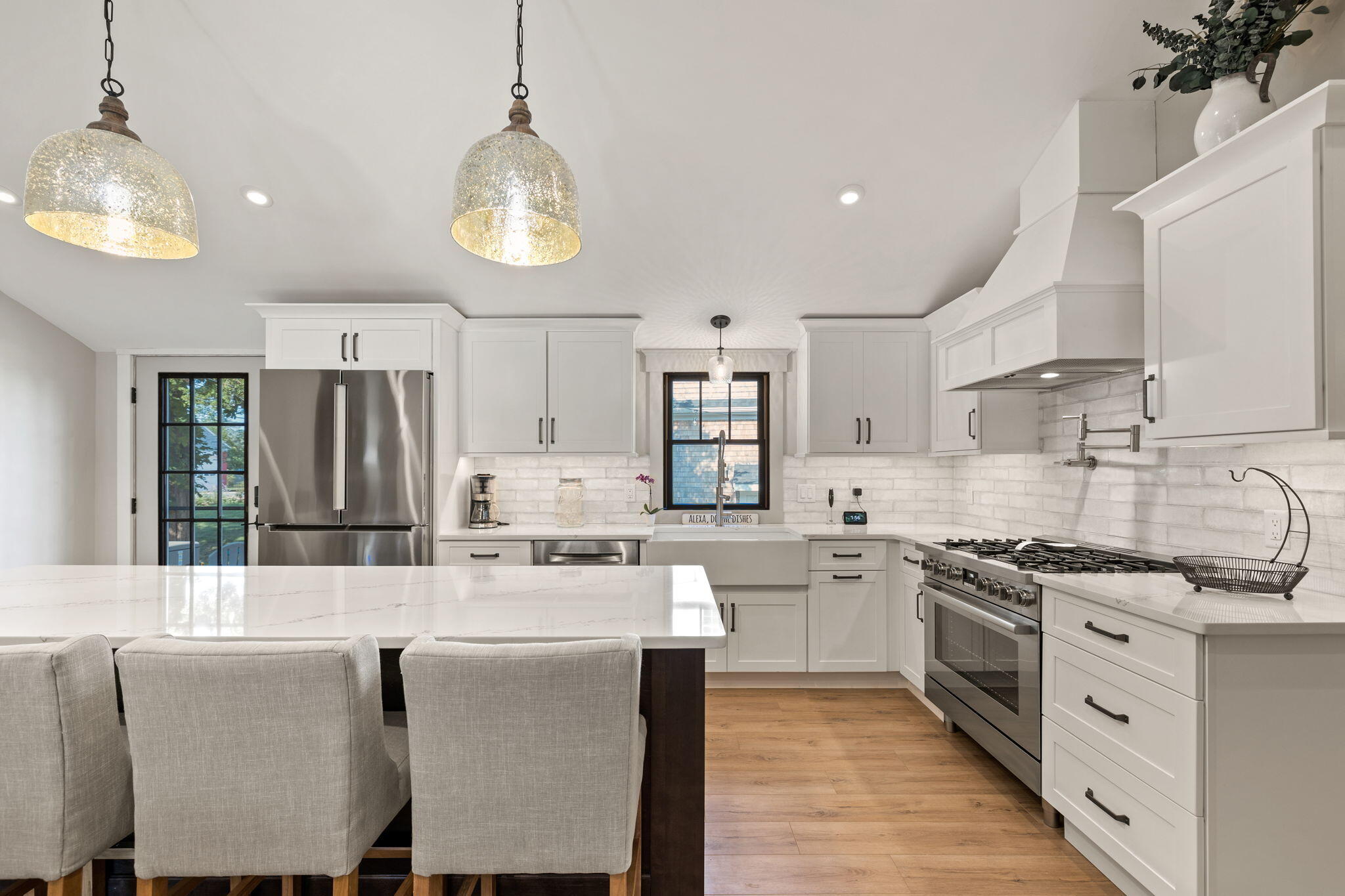 9 Locust Avenue
