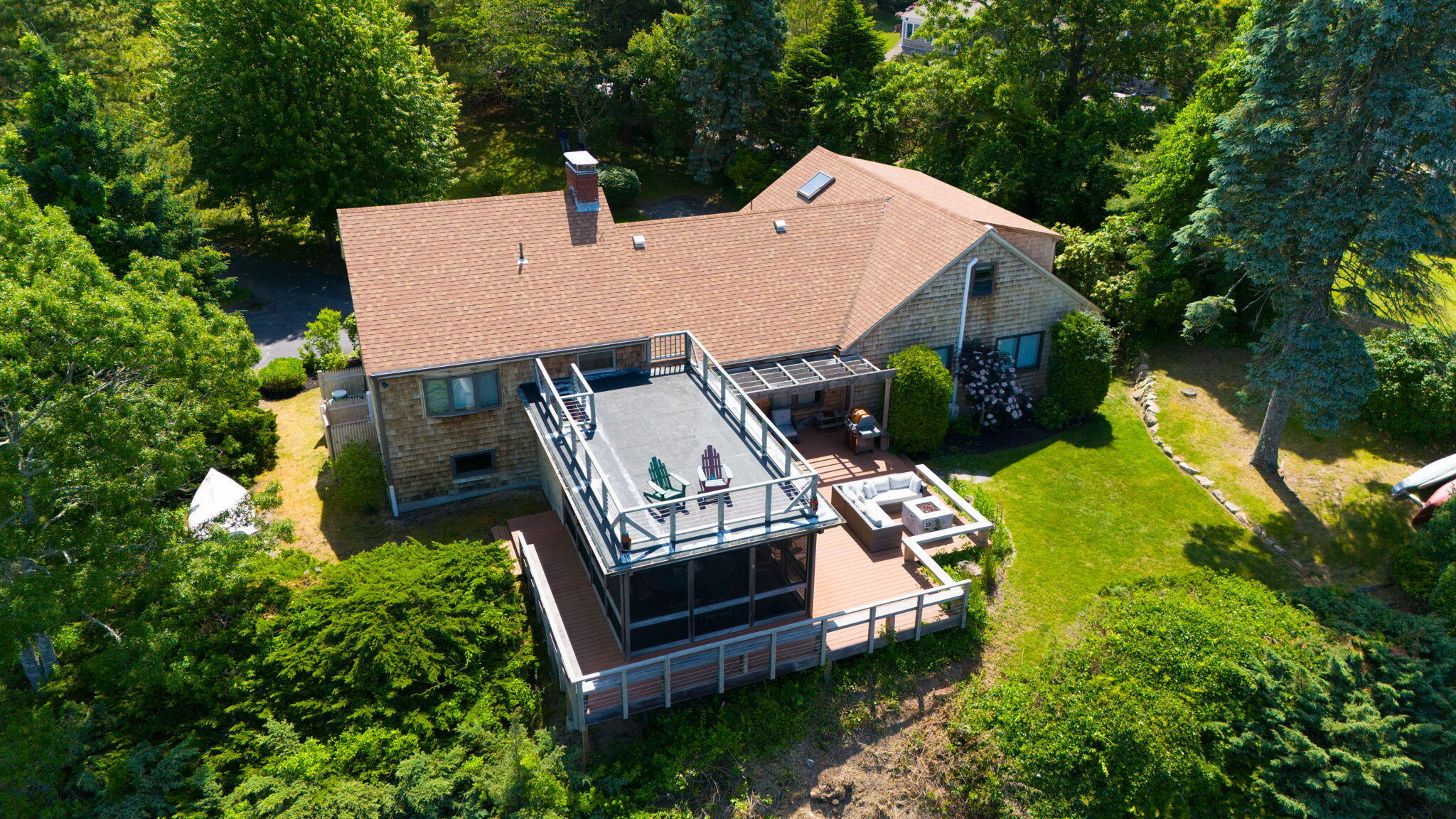 15 ALBION Way