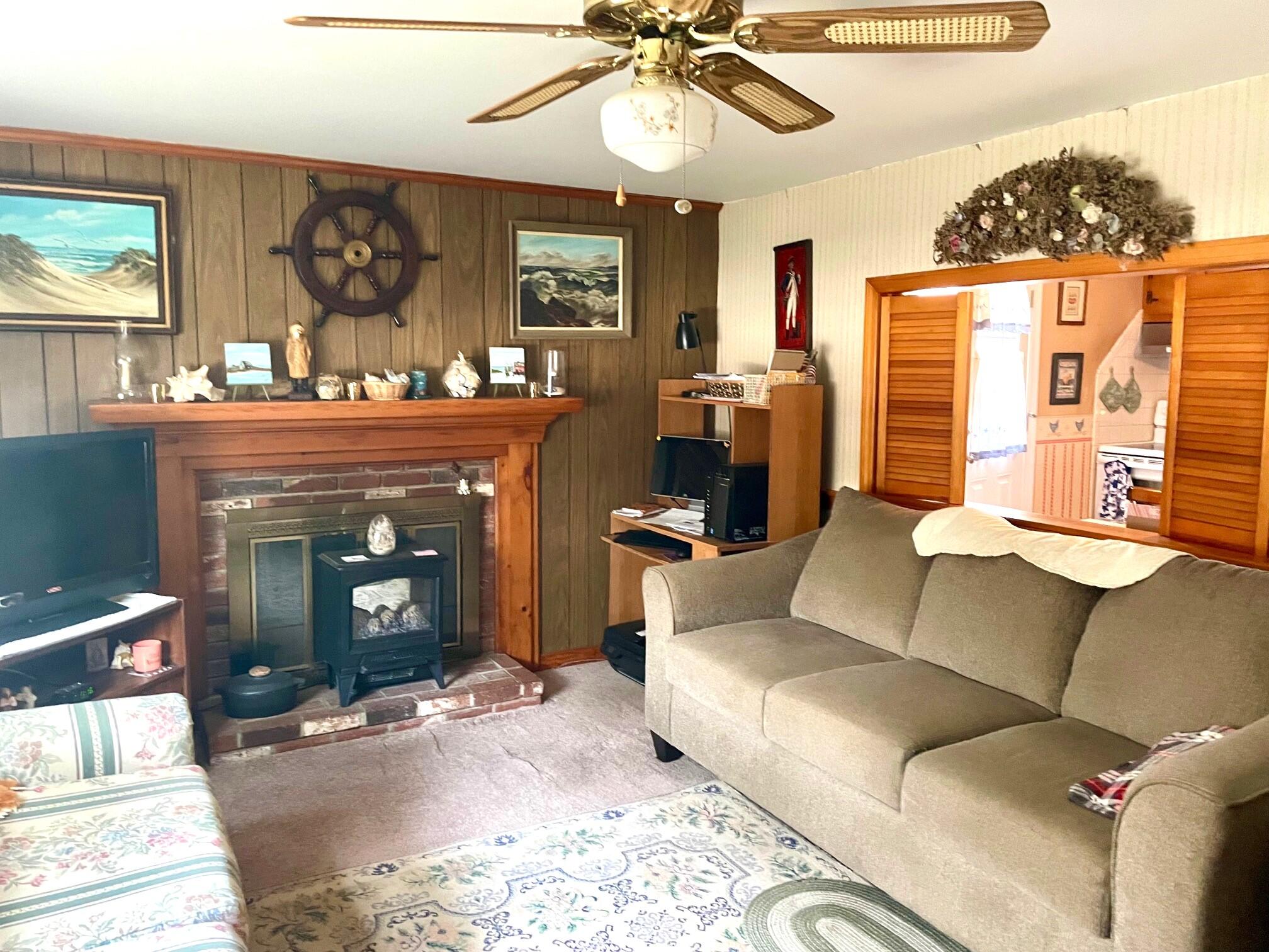 610 WEST YARMOUTH Road
