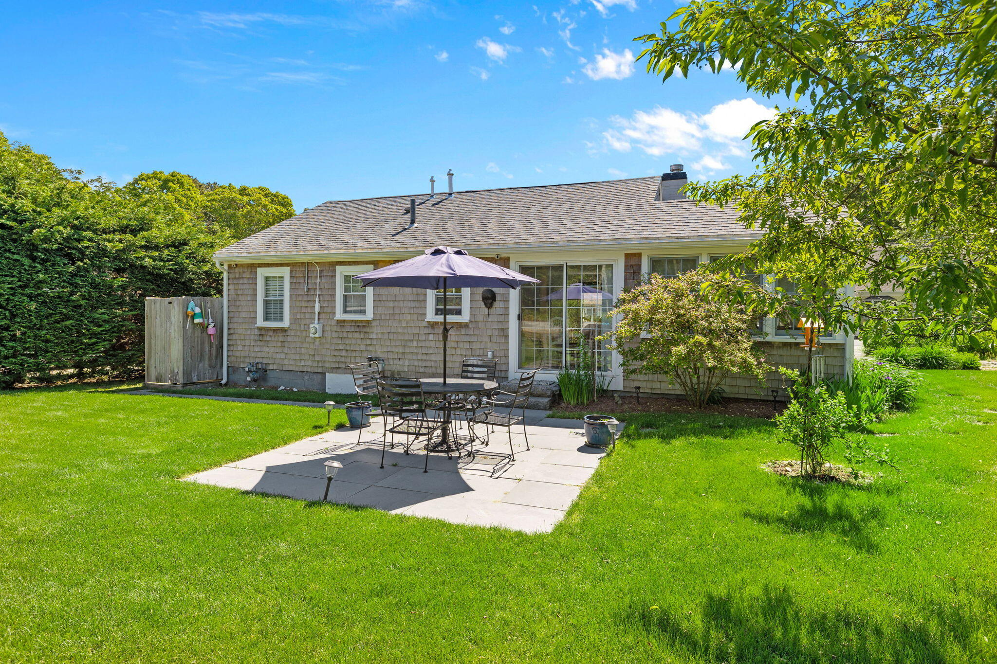 8 BAYBERRY Lane