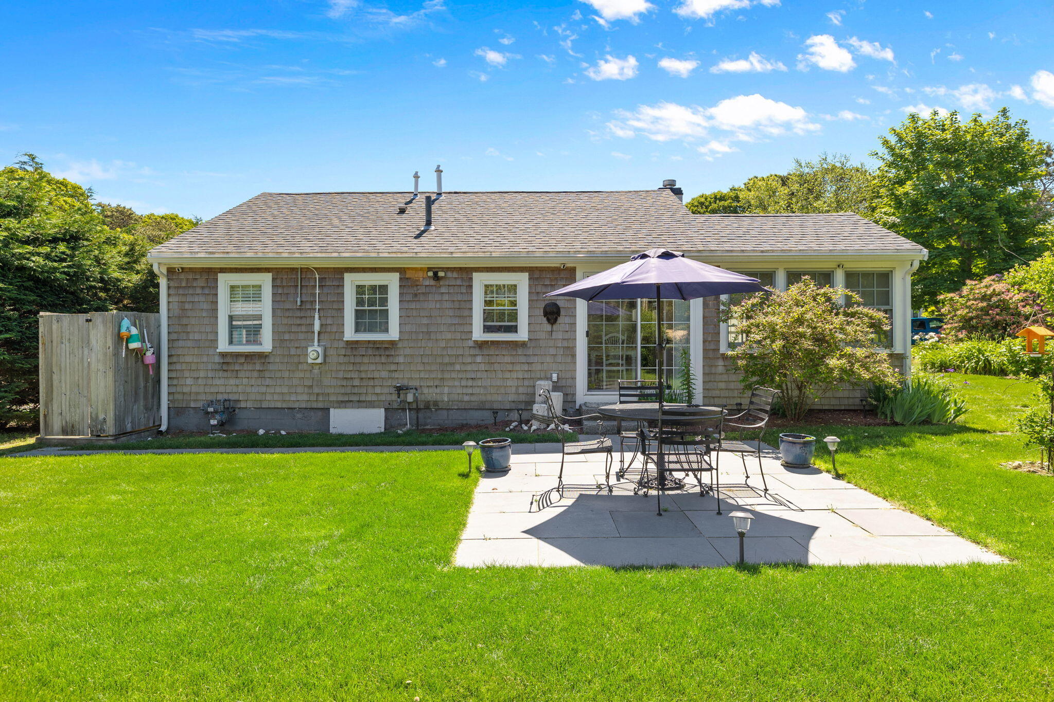8 BAYBERRY Lane