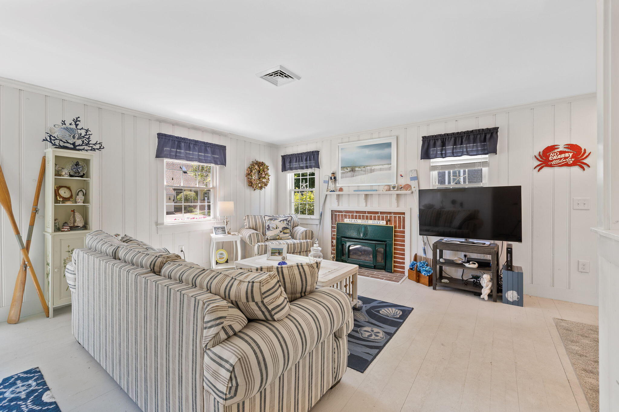 8 BAYBERRY Lane