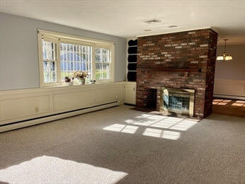 36 LONGFELLOW Drive