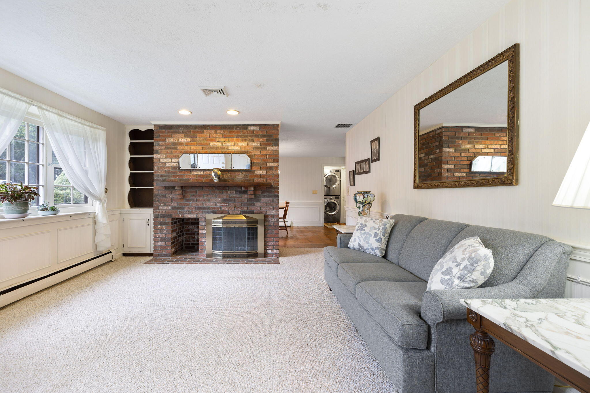 36 LONGFELLOW Drive