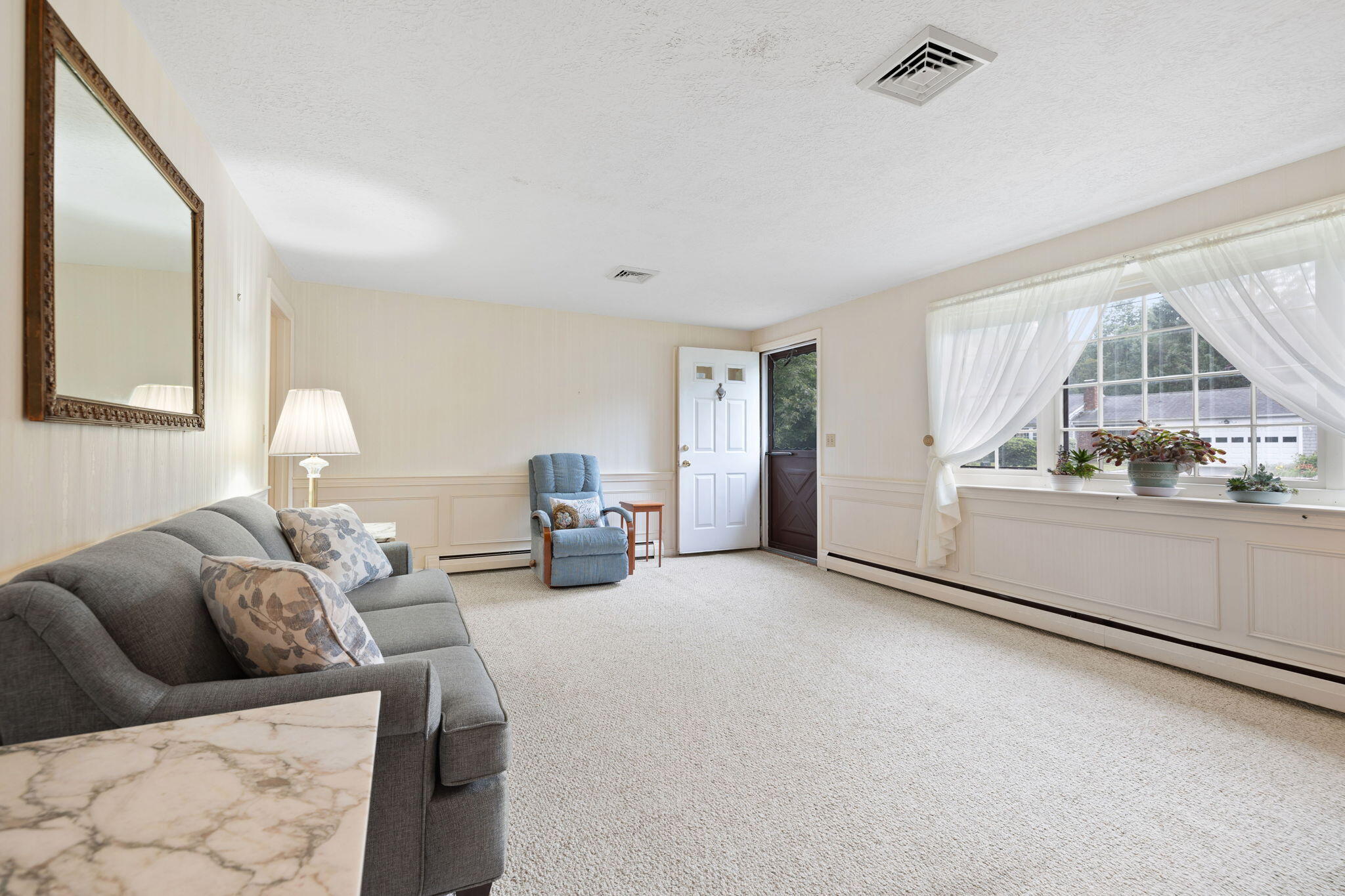 36 LONGFELLOW Drive